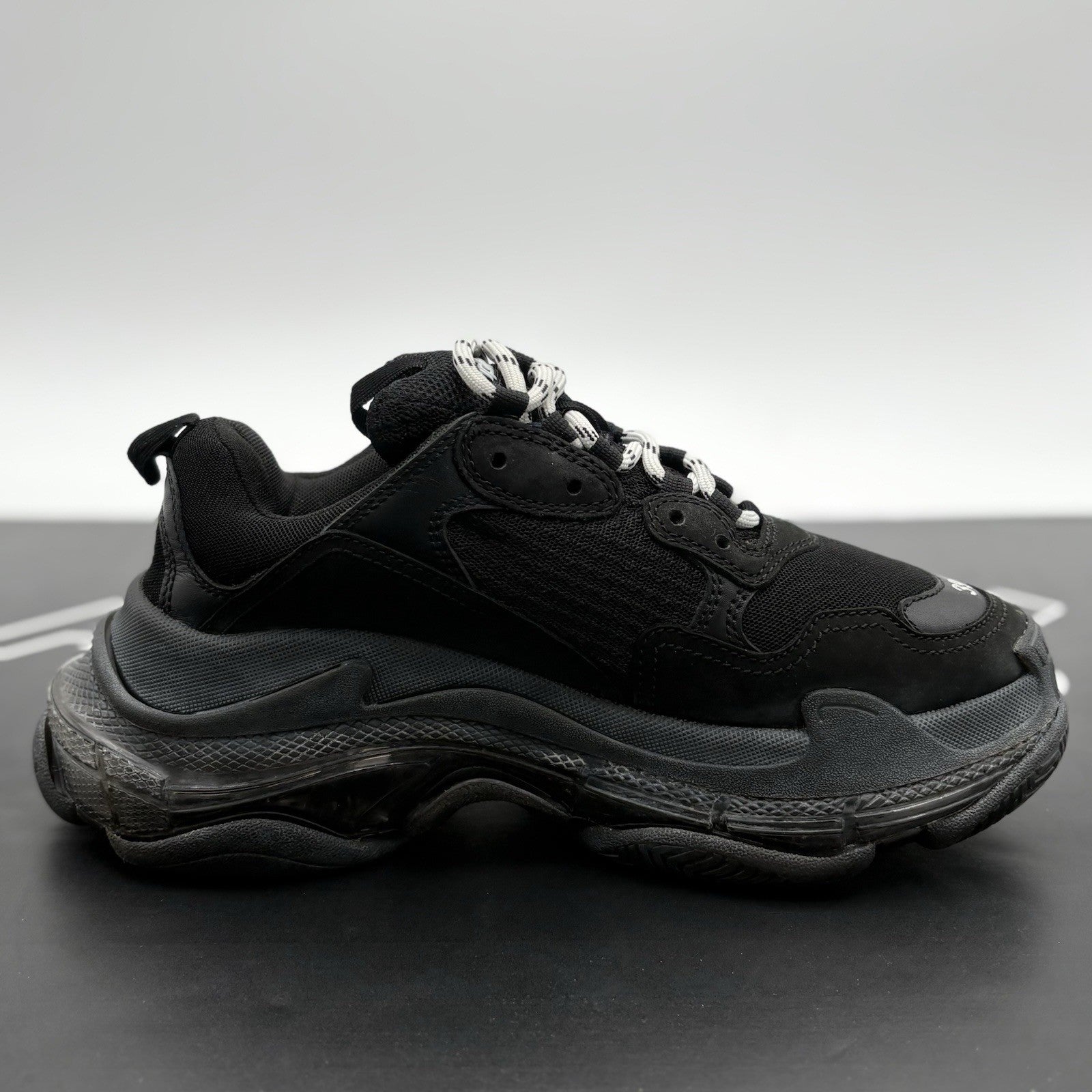 Size 39 - Balenciaga Triple S ' Black ' | SUPER CLEAN!