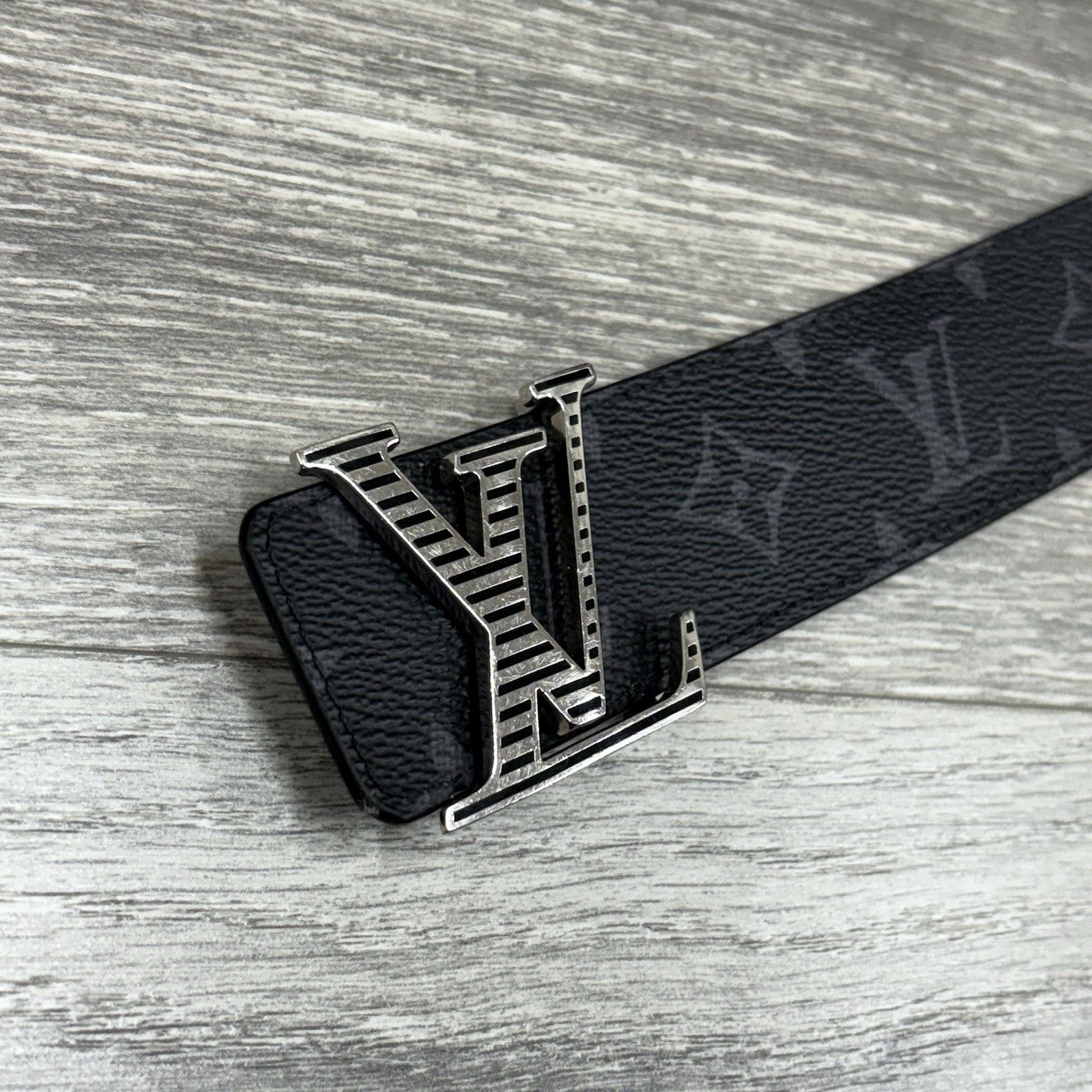 Louis Vuitton Eclipse Monogram LV Initials Reversible Belt ' Black ' | CLEAN!