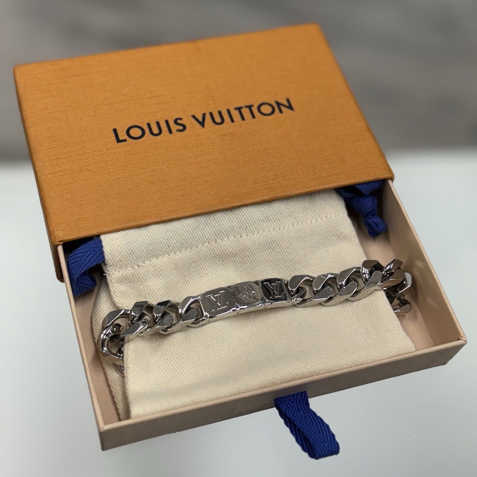 Louis Vuitton Monogram Chain Bracelet | WORN 1-3x | SUPER CLEAN!