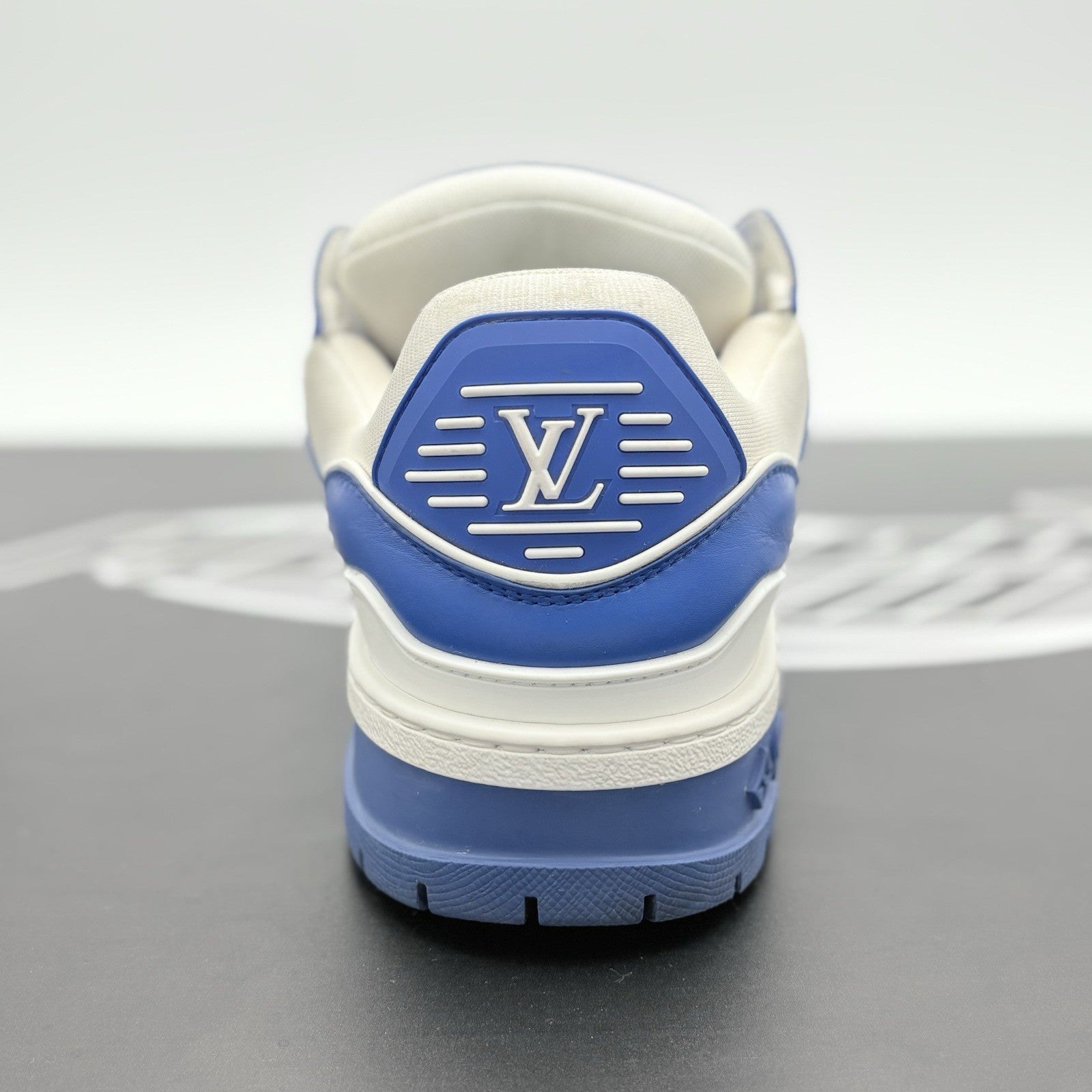 Size 9 LV (10-10.5 US) - Louis Vuitton Maxi ' Blue White ' | GREAT CONDITION!