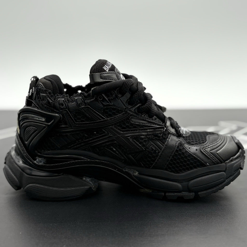 Size 35 - Balenciaga Runner Sneaker ' Triple Black ' | BRAND NEW!