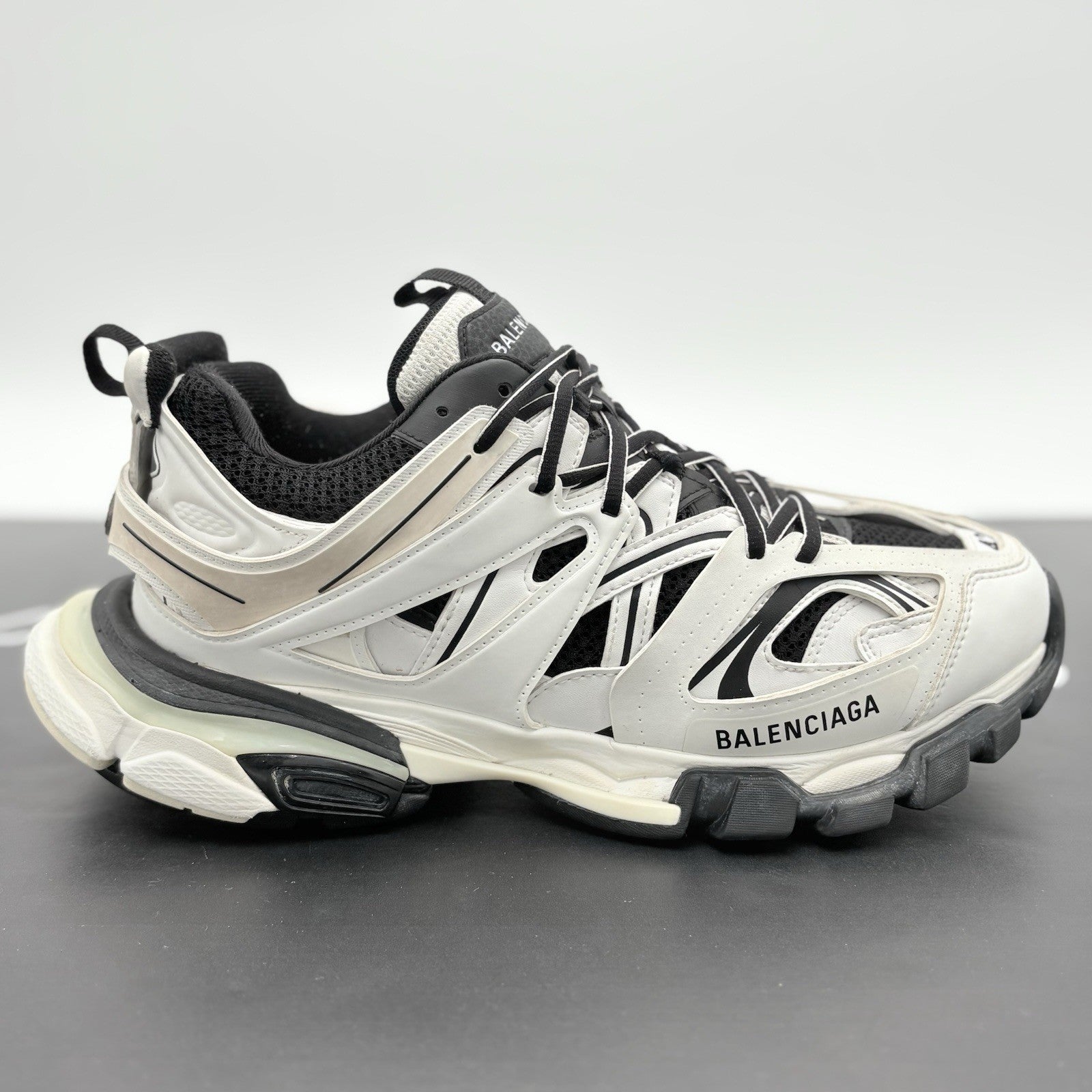 Size 42 (9 US) - Balenciaga Track Sneaker ' White Black ' | SUPER CLEAN!