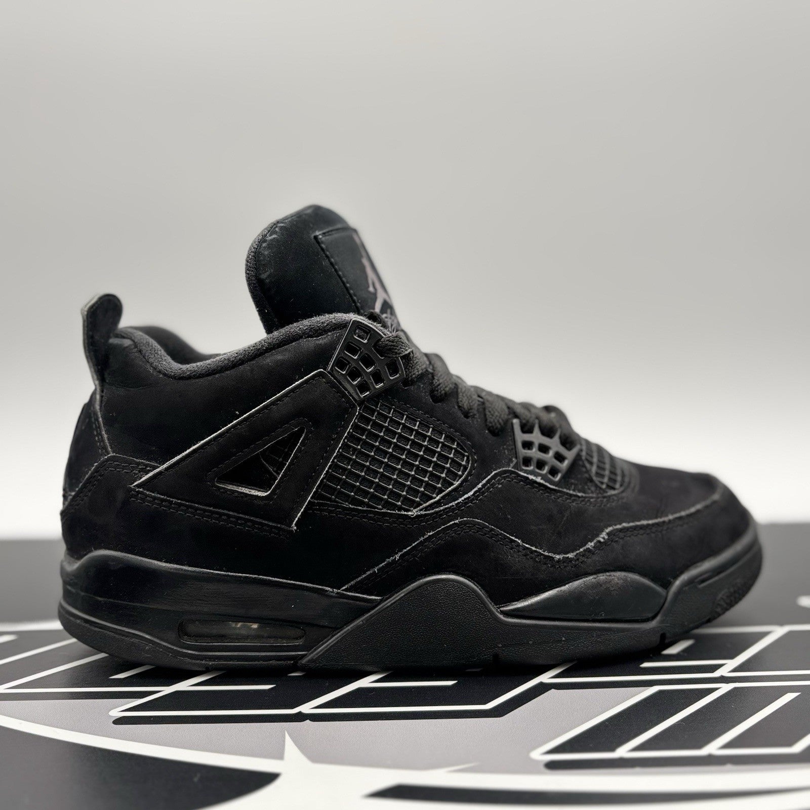 Size 8.5 - Jordan 4 Retro Mid Black Cat