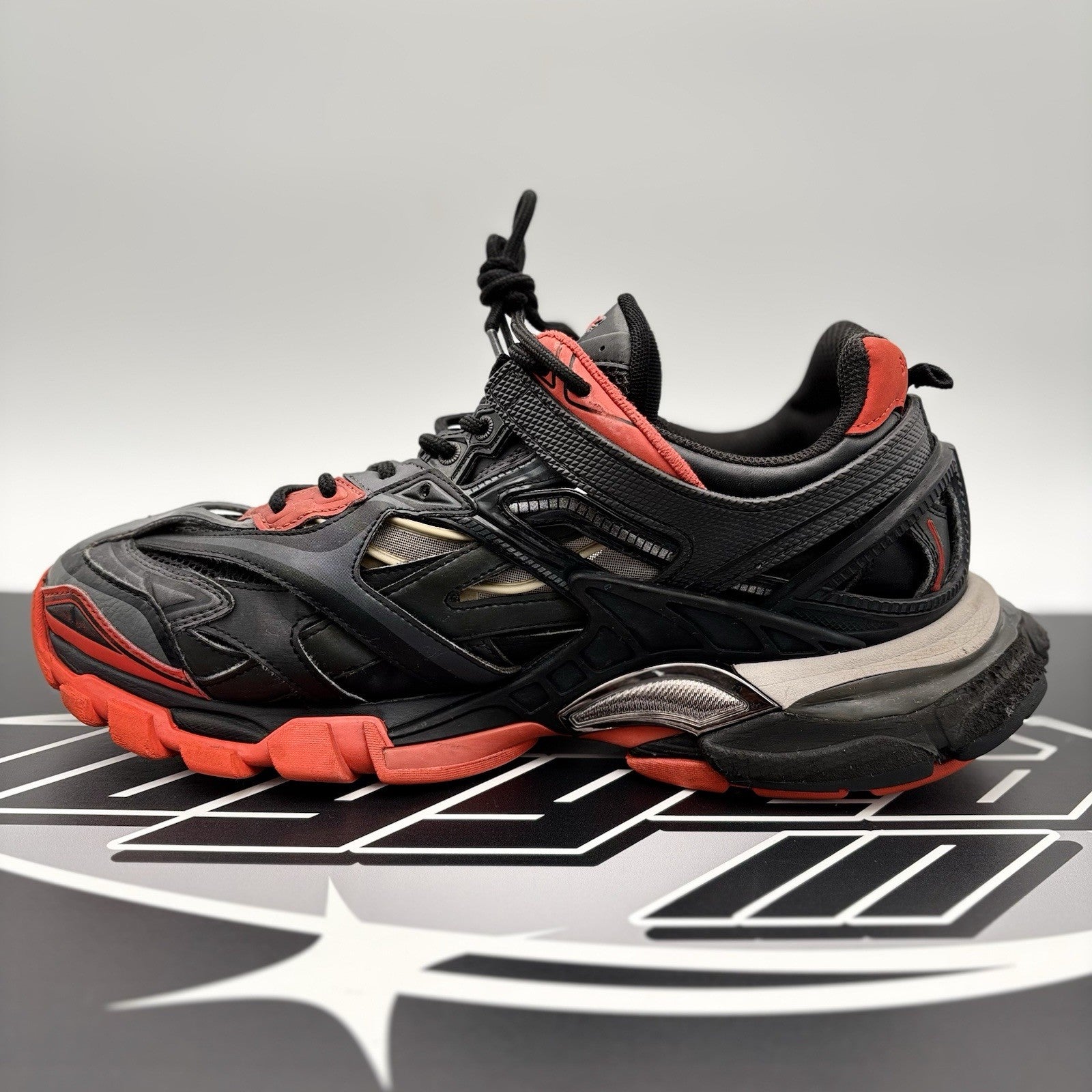 Size 42 (9 US) - Balenciaga Track 2 Trainer ' Black, Orange  '