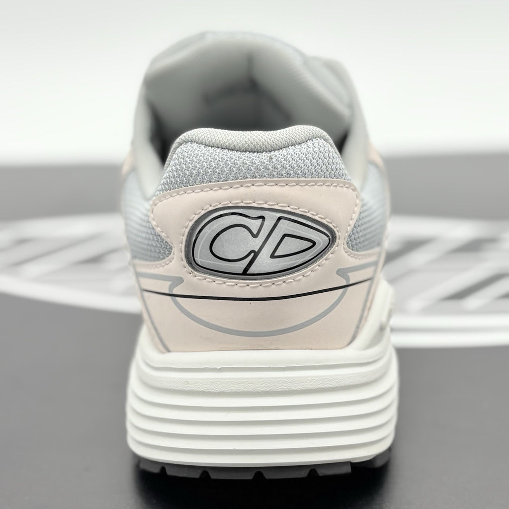 Size 42 (9 US) Dior B30 Reflective ' Grey Light Pink ' | EXCELLENT CONDITION!