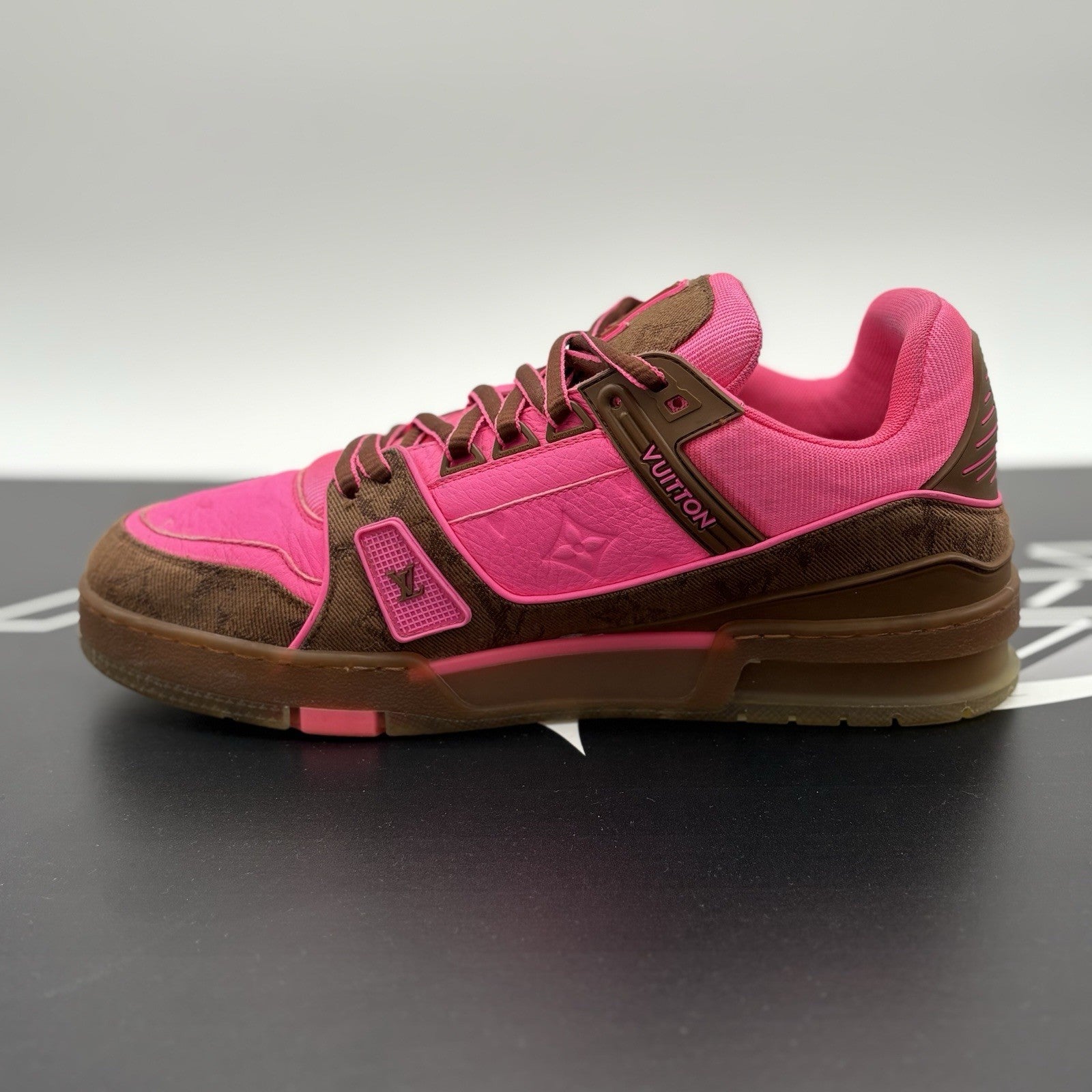 Size 8 LV (9-9.5 US) Louis Vuitton Trainer ' Pink Brown ' | GREAT CONDITION!