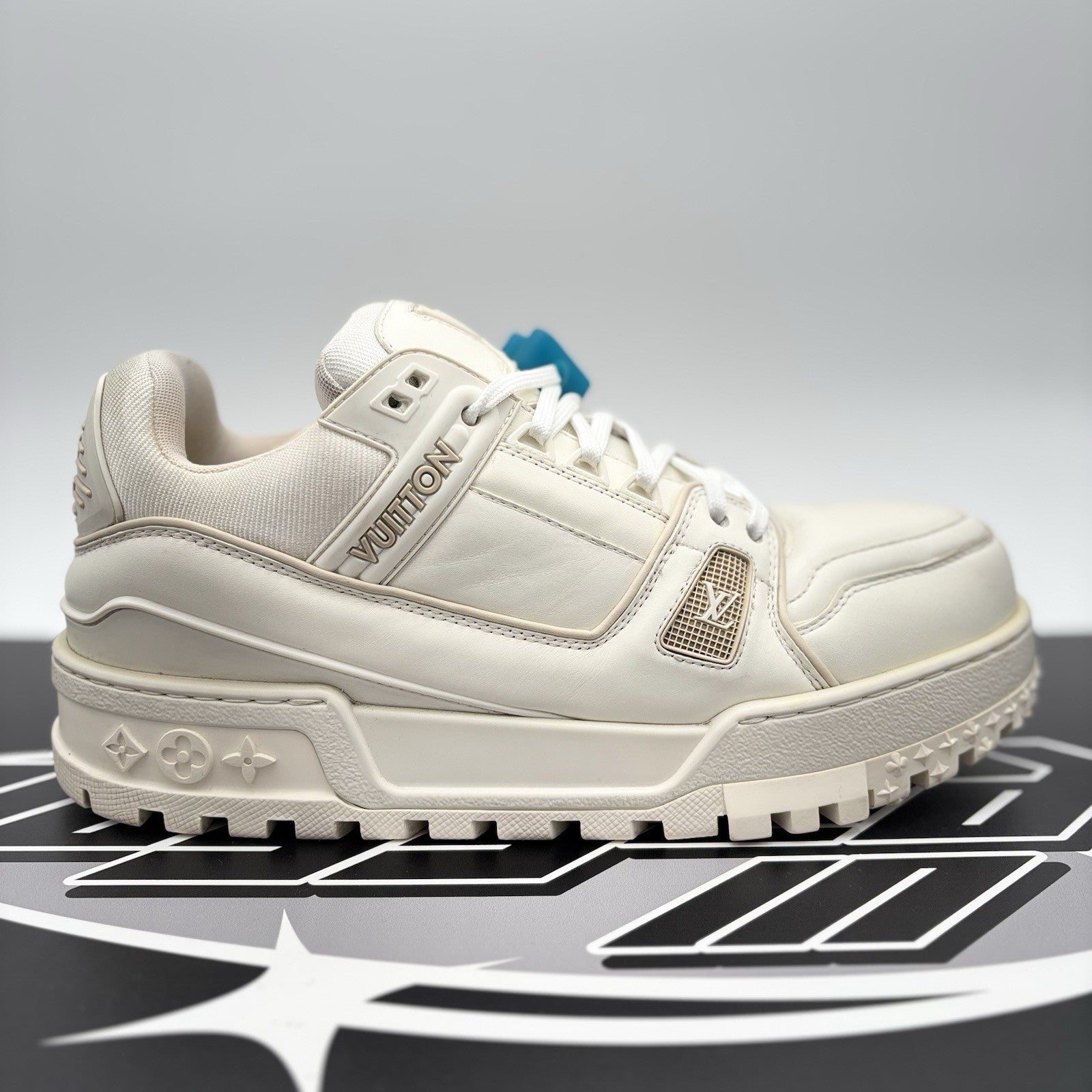 Size 8 LV (9-9.5 US) - Louis Vuitton Maxi Trainer ' White ' | GREAT CONDITION!