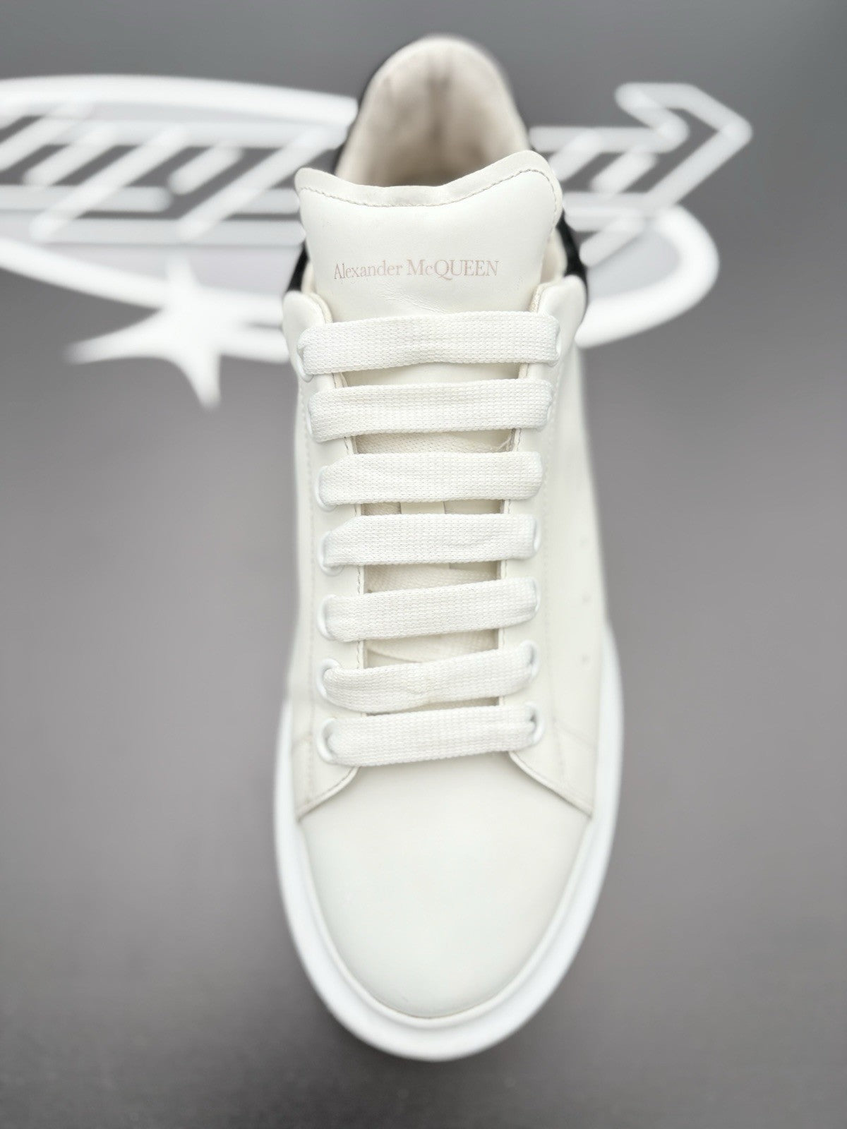 Size 41 (8 US) - Alexander McQueen ' White Black ' | GREAT CONDITION!