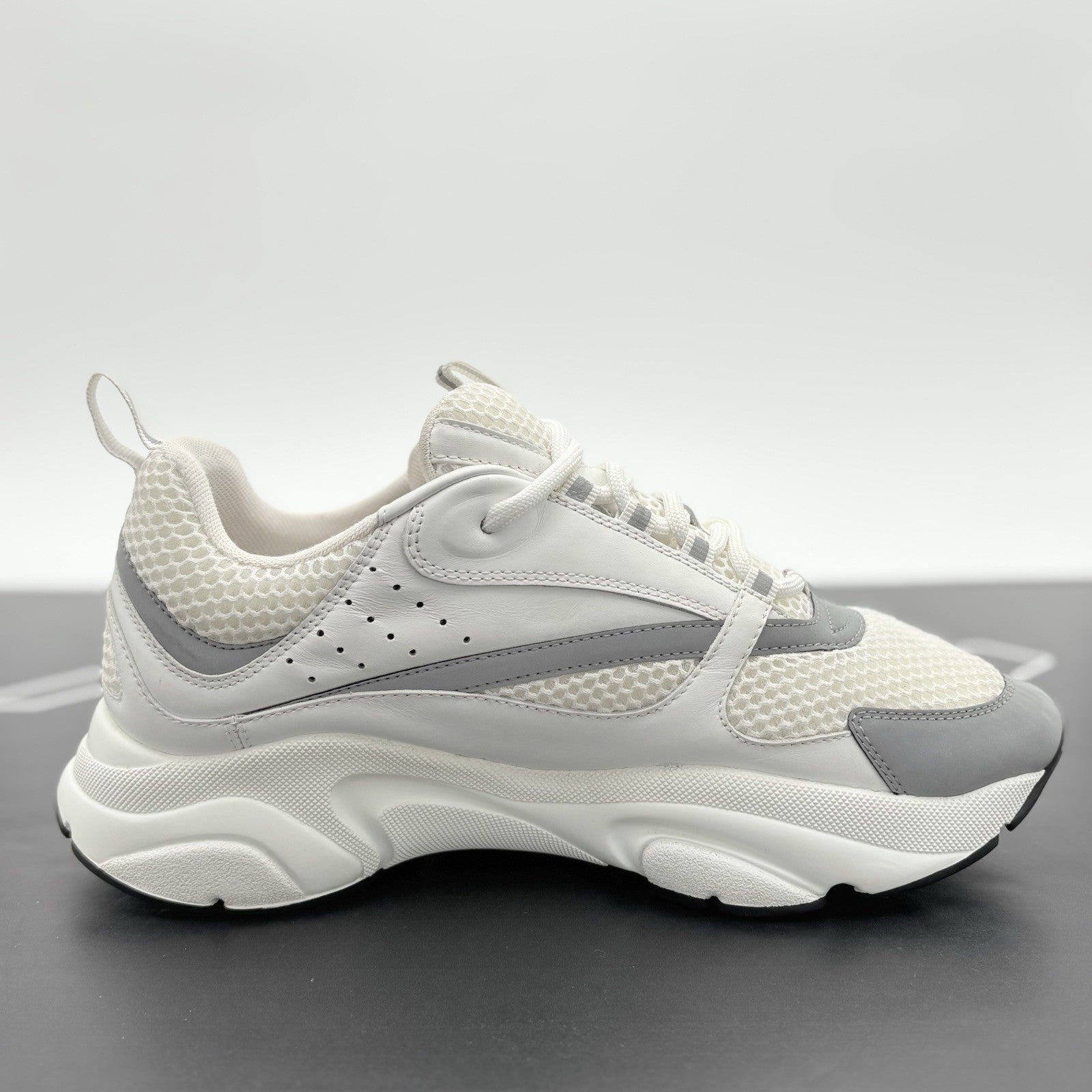 Size 42 (9 US) - Dior B22 Sneaker ' White Reflective ' | GREAT CONDITION!