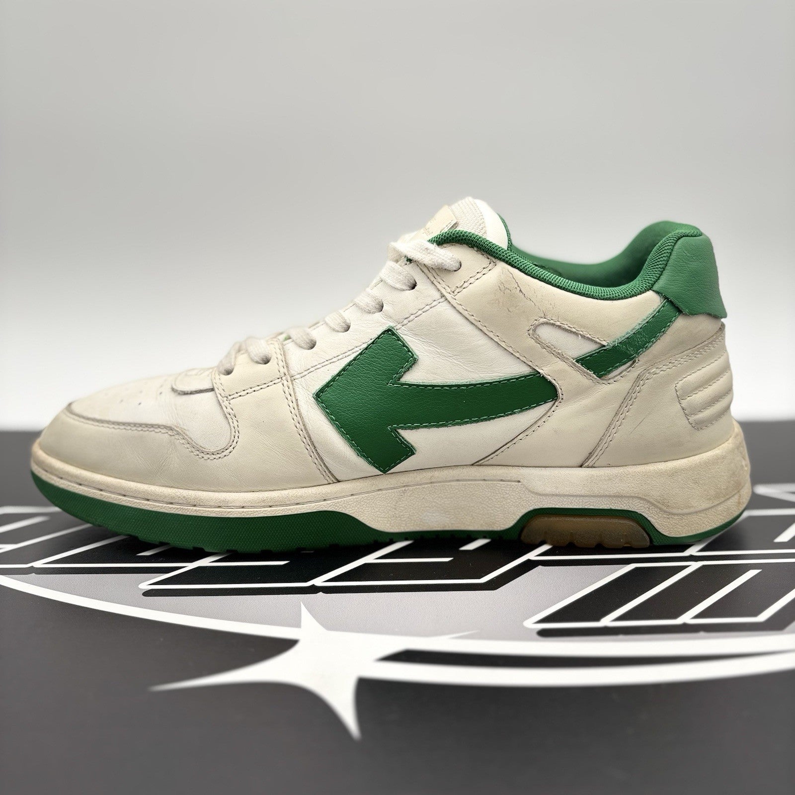 Size 43 (10 US) Off-White Out of Office ' White, Green ' | GOOD CONDITION!