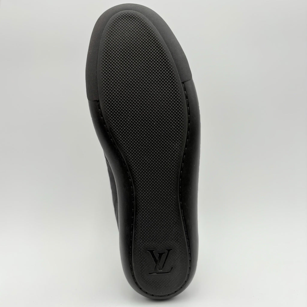 Size 7 LV (8-8.5 US) - Louis Vuitton Damier Low Top ' Black ' | GOOD CONDITION!
