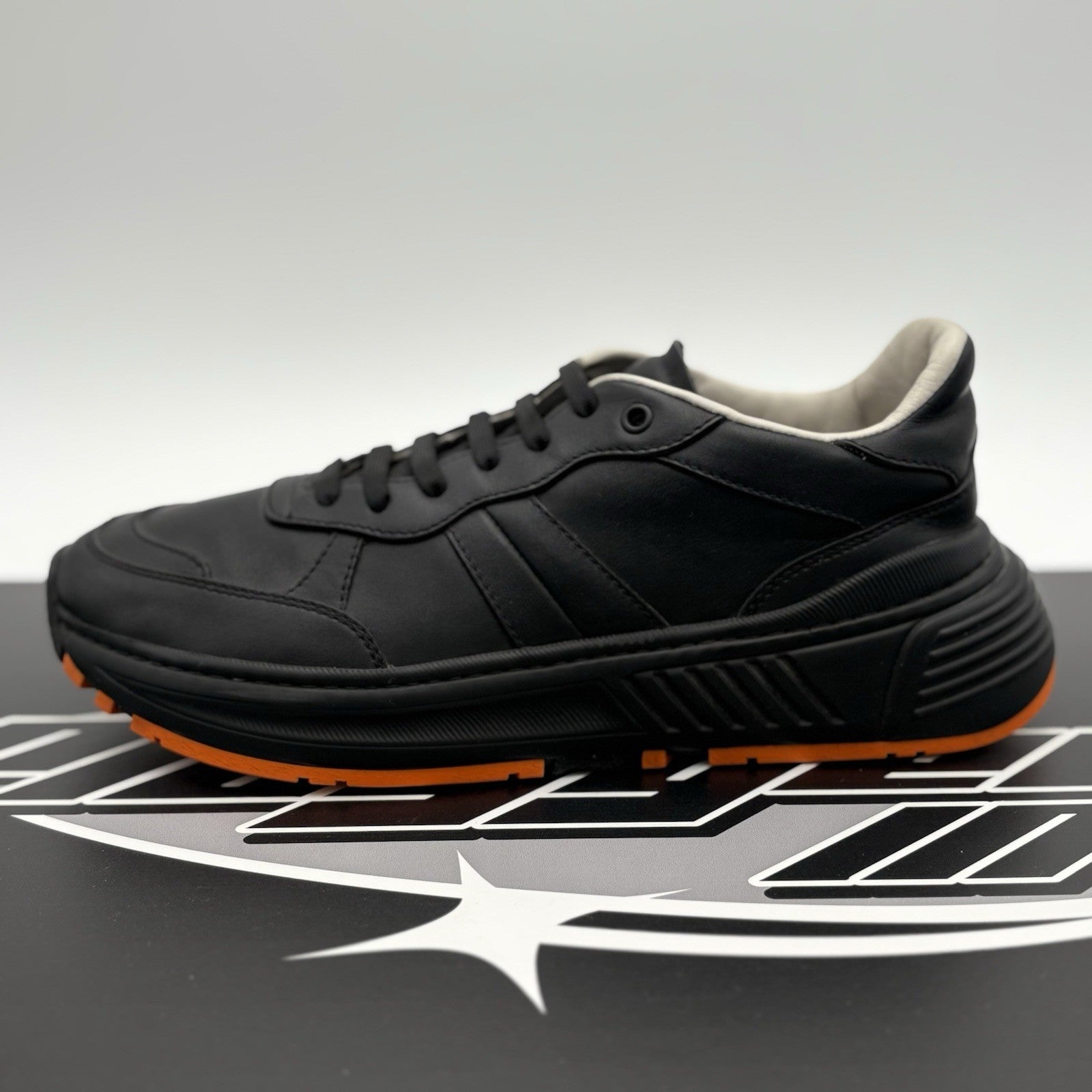 Size 42.5 (9.5 US) - Bottega Veneta Calf Leather Speedster Sneakers ' Black '