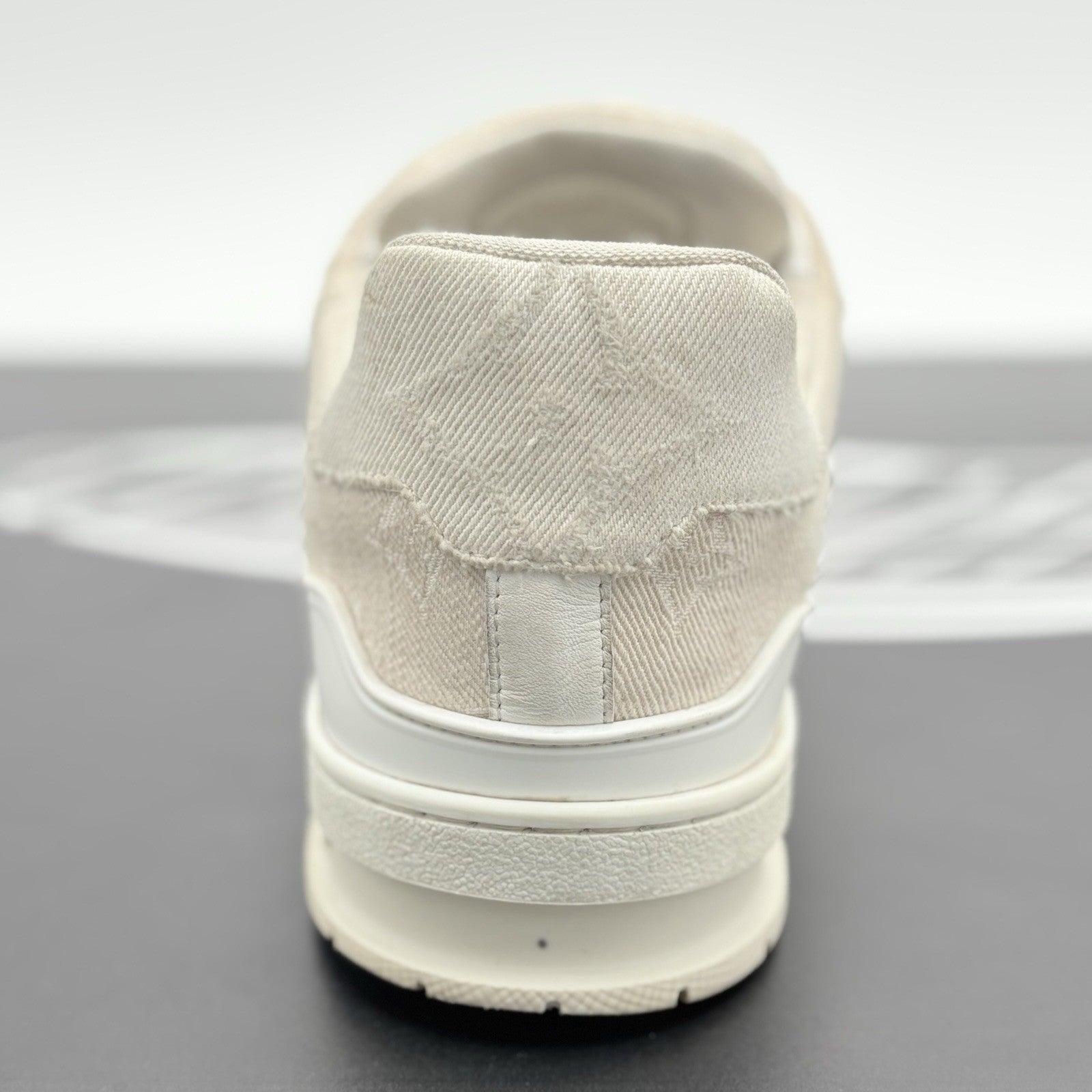 Size 9 LV (10-10.5 US) Louis Vuitton Trainer Denim ' Beige White ' | GOOD COND!