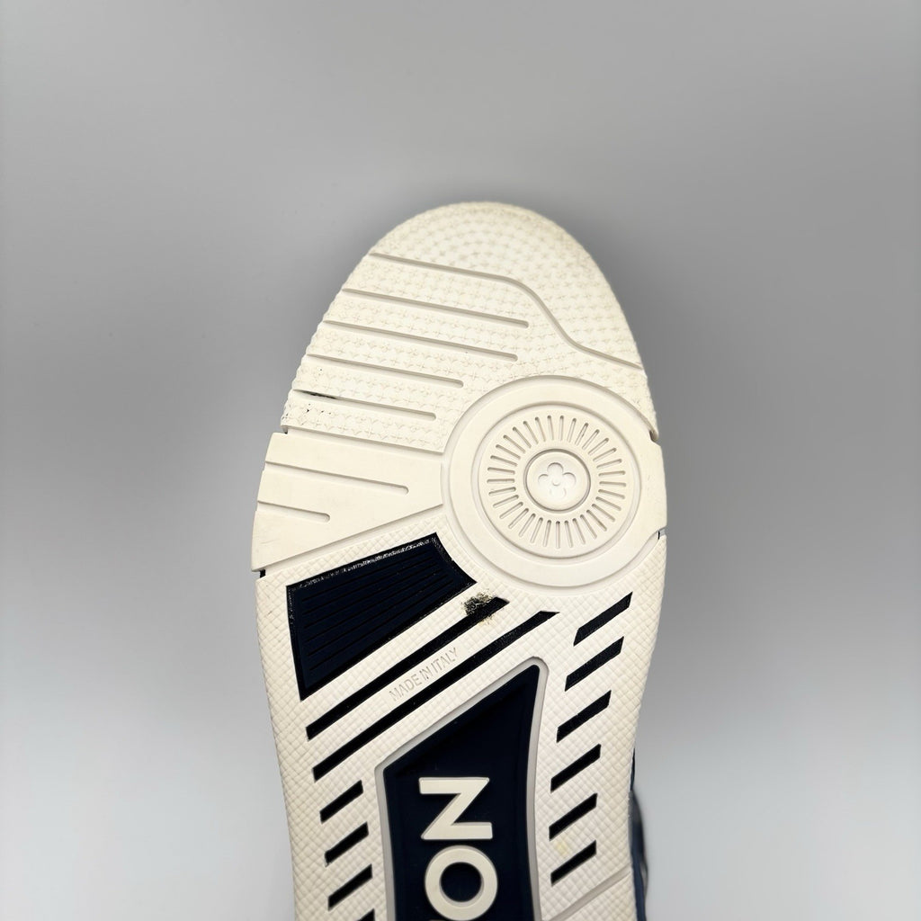 Size 6 LV (7-7.5 US ) Louis Vuitton Trainer ' White, Navy ' | GREAT CONDITION!