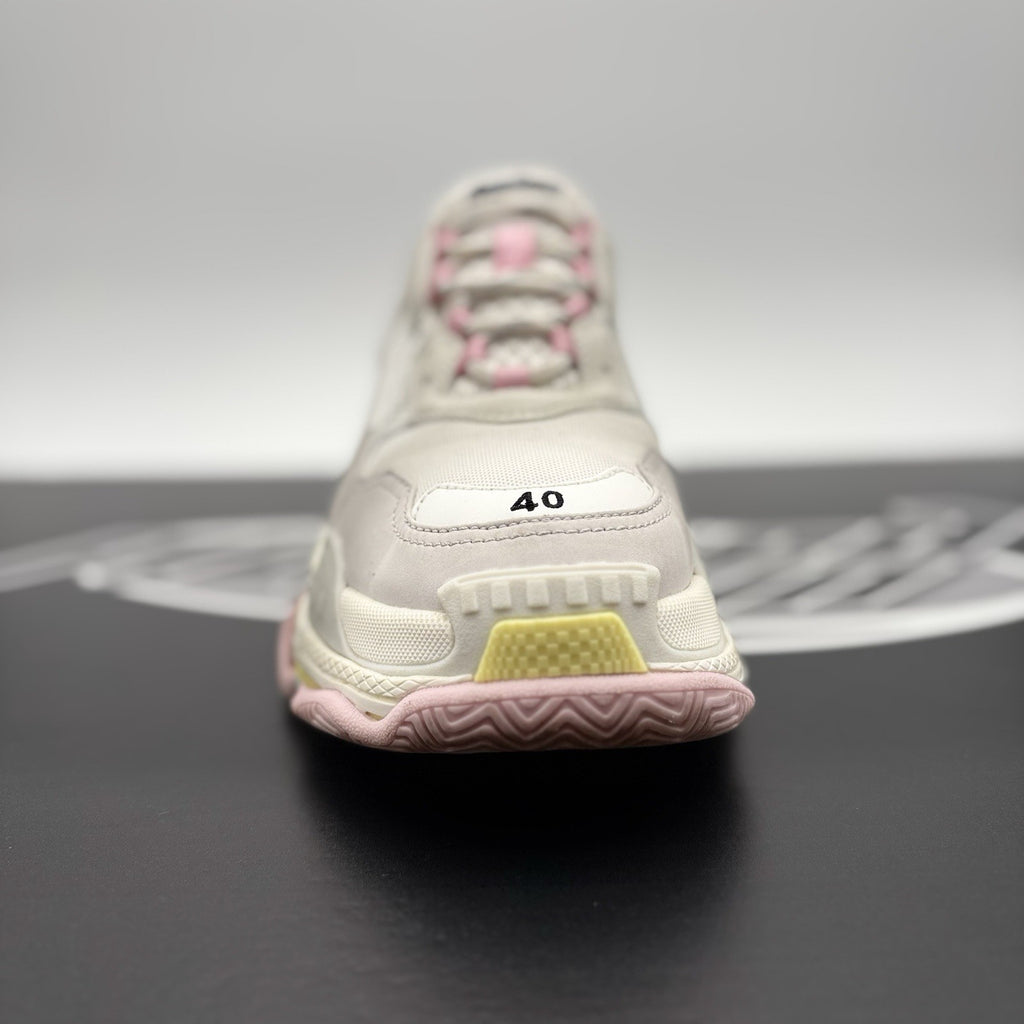 Size 40 (7 US) - Balenciaga Triple S Sneaker ' White, Pink ' | GREAT COND