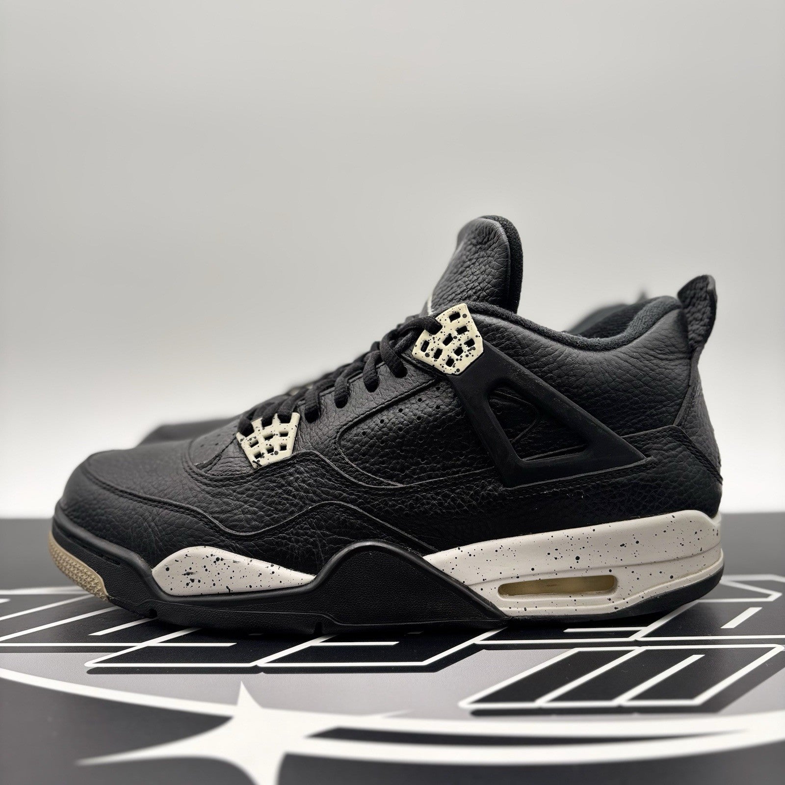 Size 11.5 - Nike Air Jordan 4 Retro 2015 ' Oreo '