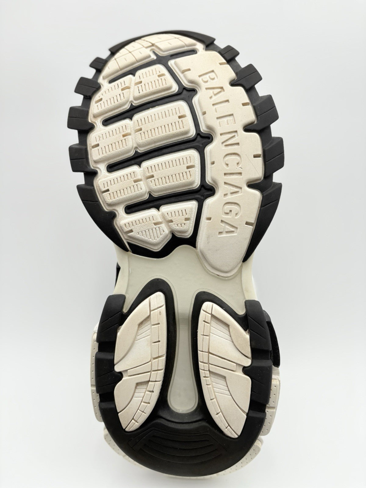 Size 42 (9 US) - Balenciaga Track Sneaker ' White Black ' | SUPER CLEAN!