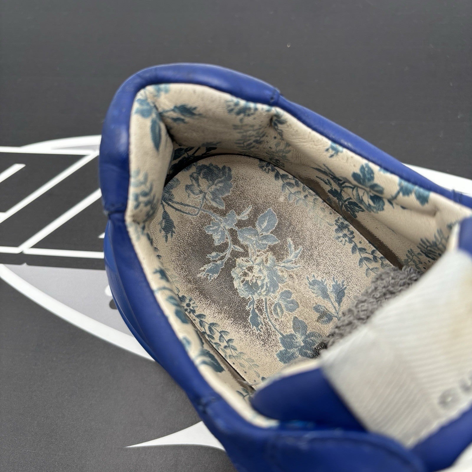 Size 8 G (8.5 US) - Gucci Rhyton MLB Edition ' New York Yankees Blue '
