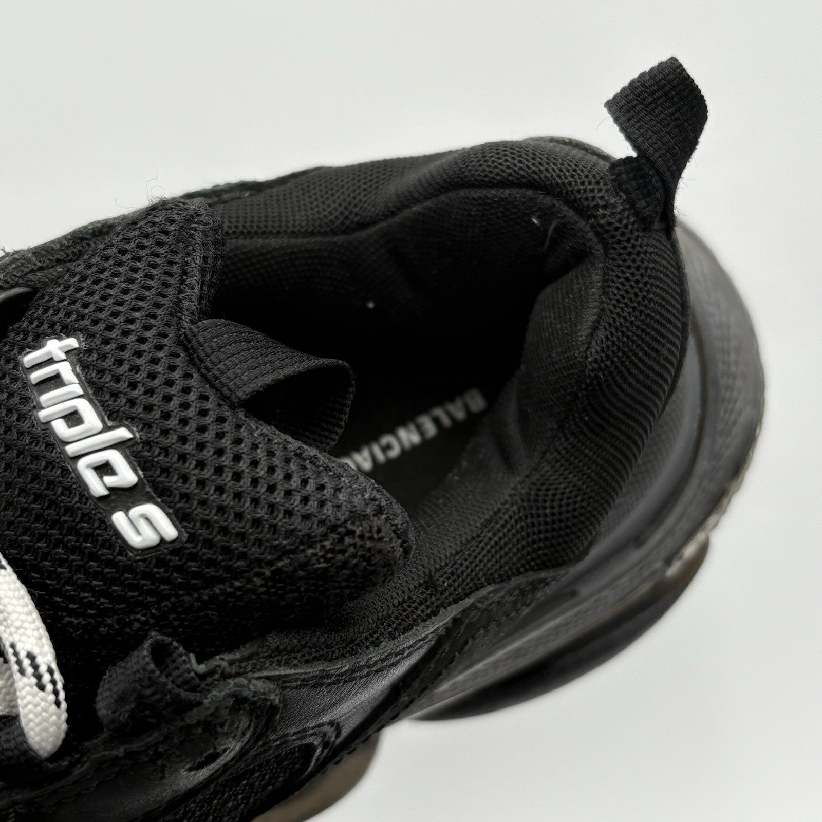 Size 39 - Balenciaga Triple S ' Black ' | SUPER CLEAN!