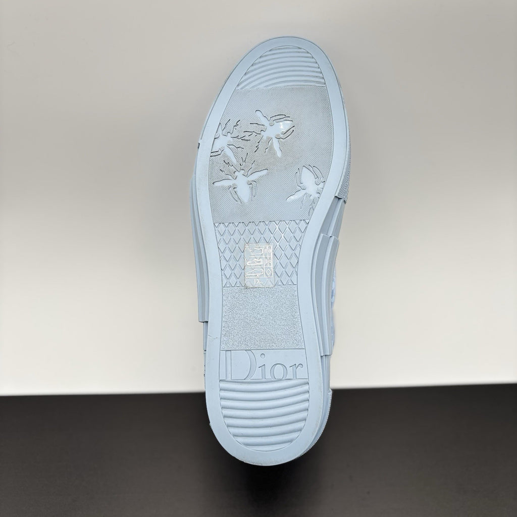 Size 43 (10 US) Dior B23 High Oblique Mirage Quilted  'Light Blue' | GREAT COND!