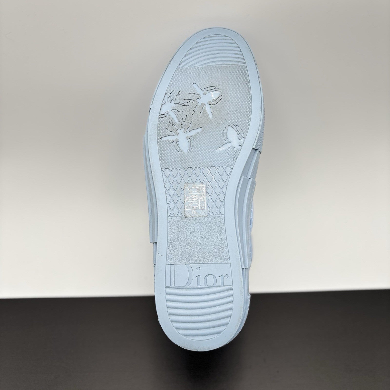Size 43 (10 US) Dior B23 High Oblique Mirage Quilted  'Light Blue' | GREAT COND!