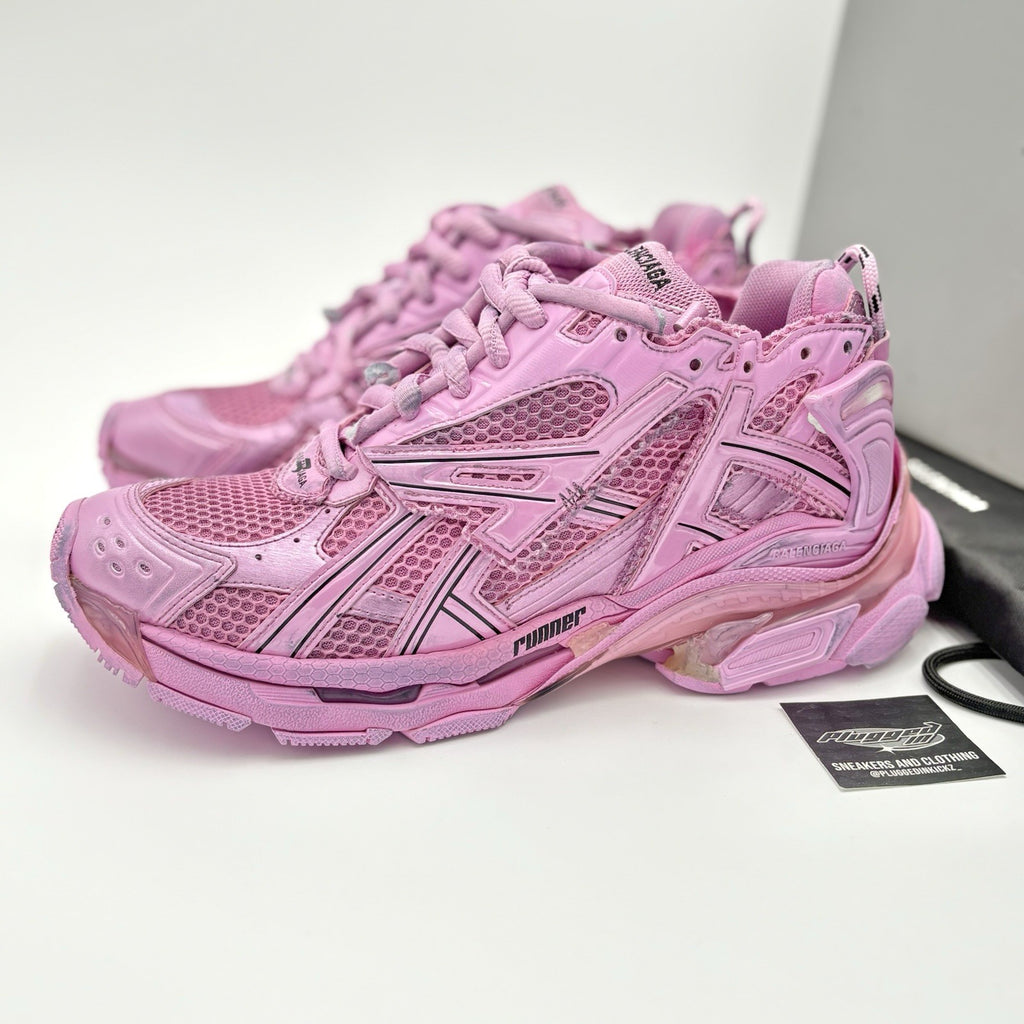 Size 40 EU - Balenciaga Runner ' Pink ' | BRAND NEW!