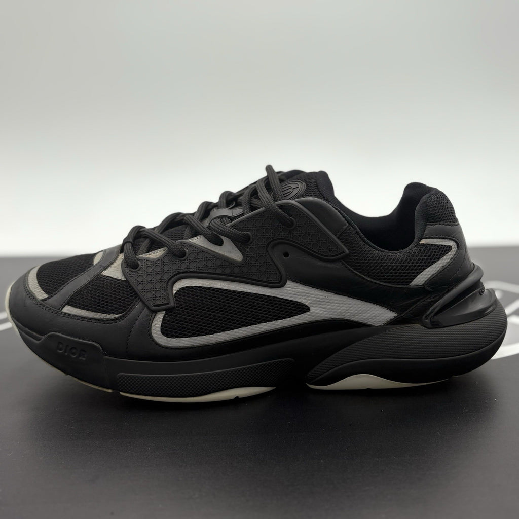 Size 43 (10 US) - Dior B24 Runtek ' Black '