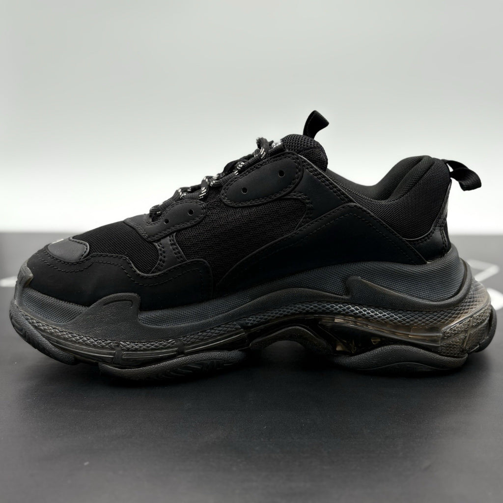 Size 41 (8 US) - Balenciaga Triple S Clear Sole ' Black ' | SUPER CLEAN!