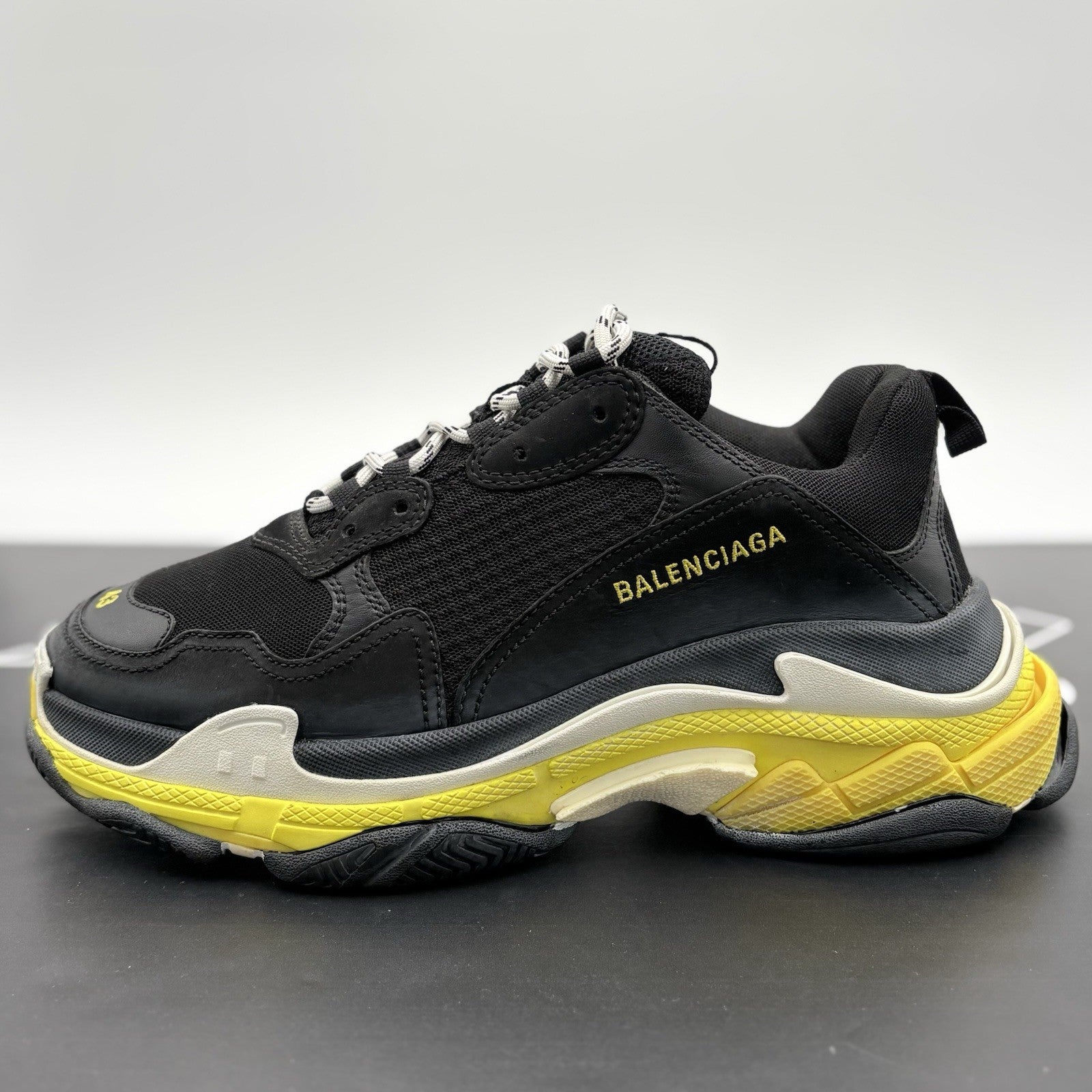 Size 43 (10 US) Balenciaga Triple S ' Black Yellow ' | SUPER CLEAN!