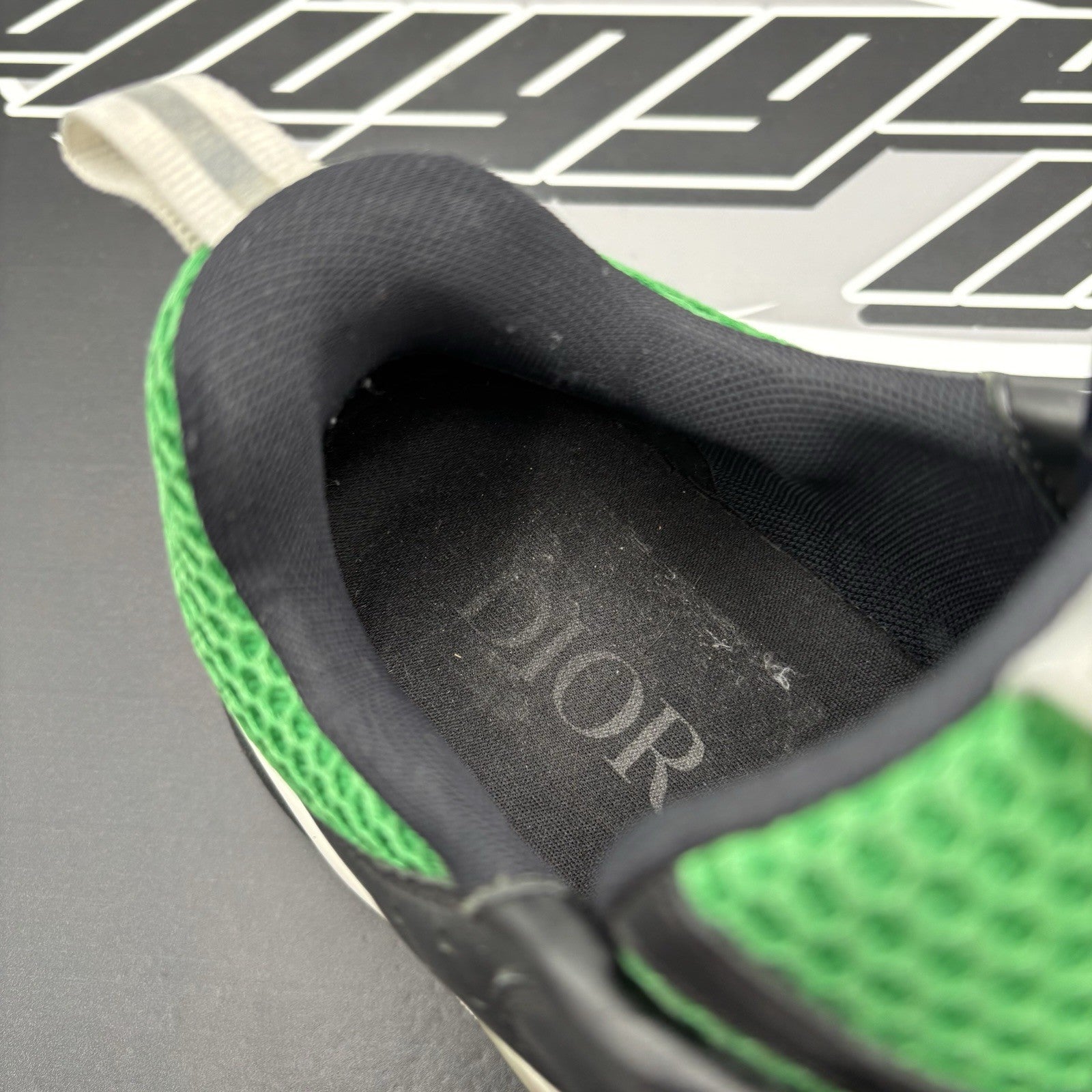 Size 42 (9 US) - Dior B22 Sneaker ' Green White Black ' | GOOD CONDITION!