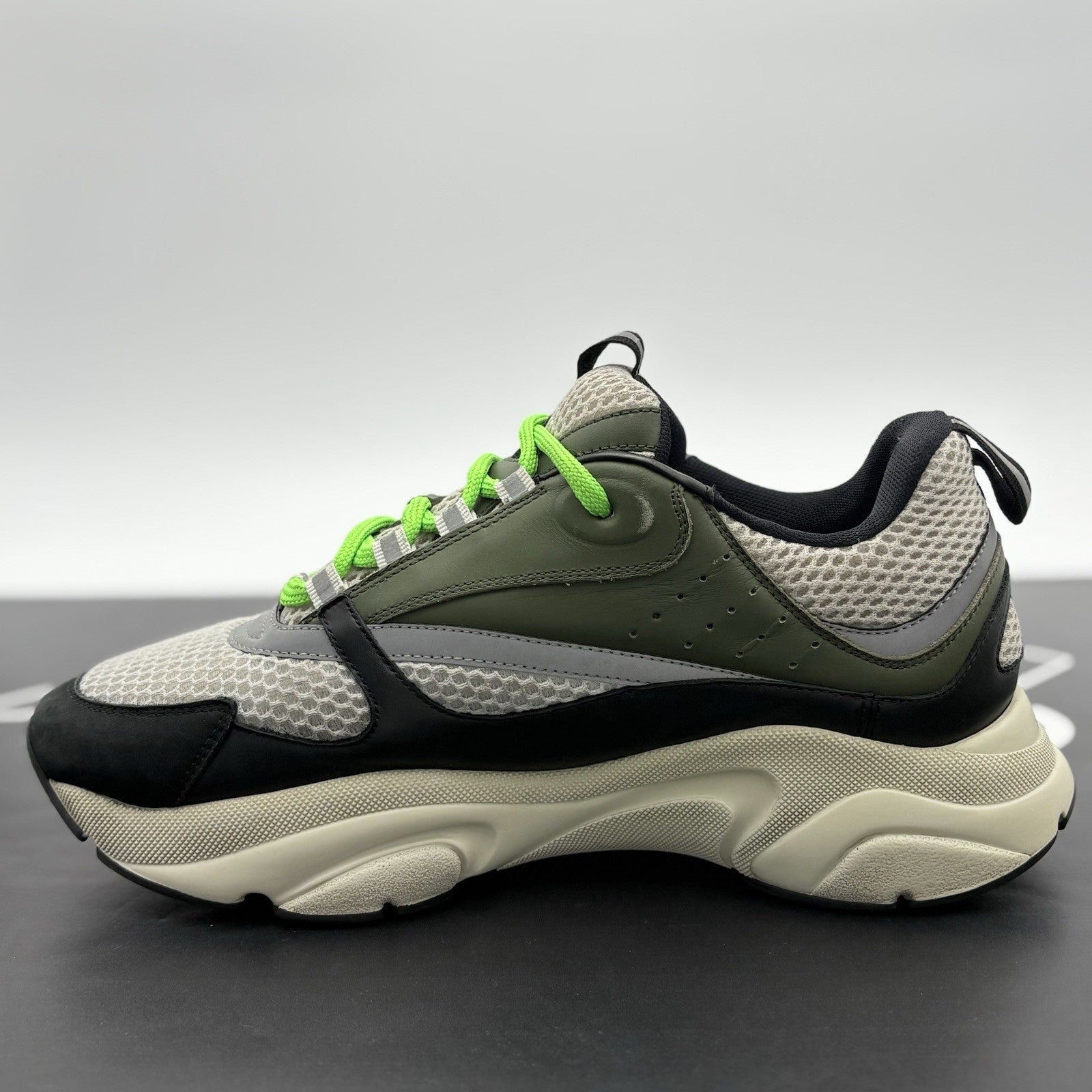 Size 43 (10 US) - Dior B22 Sneaker ' Khaki Pistachio ' | GREAT CONDITION!