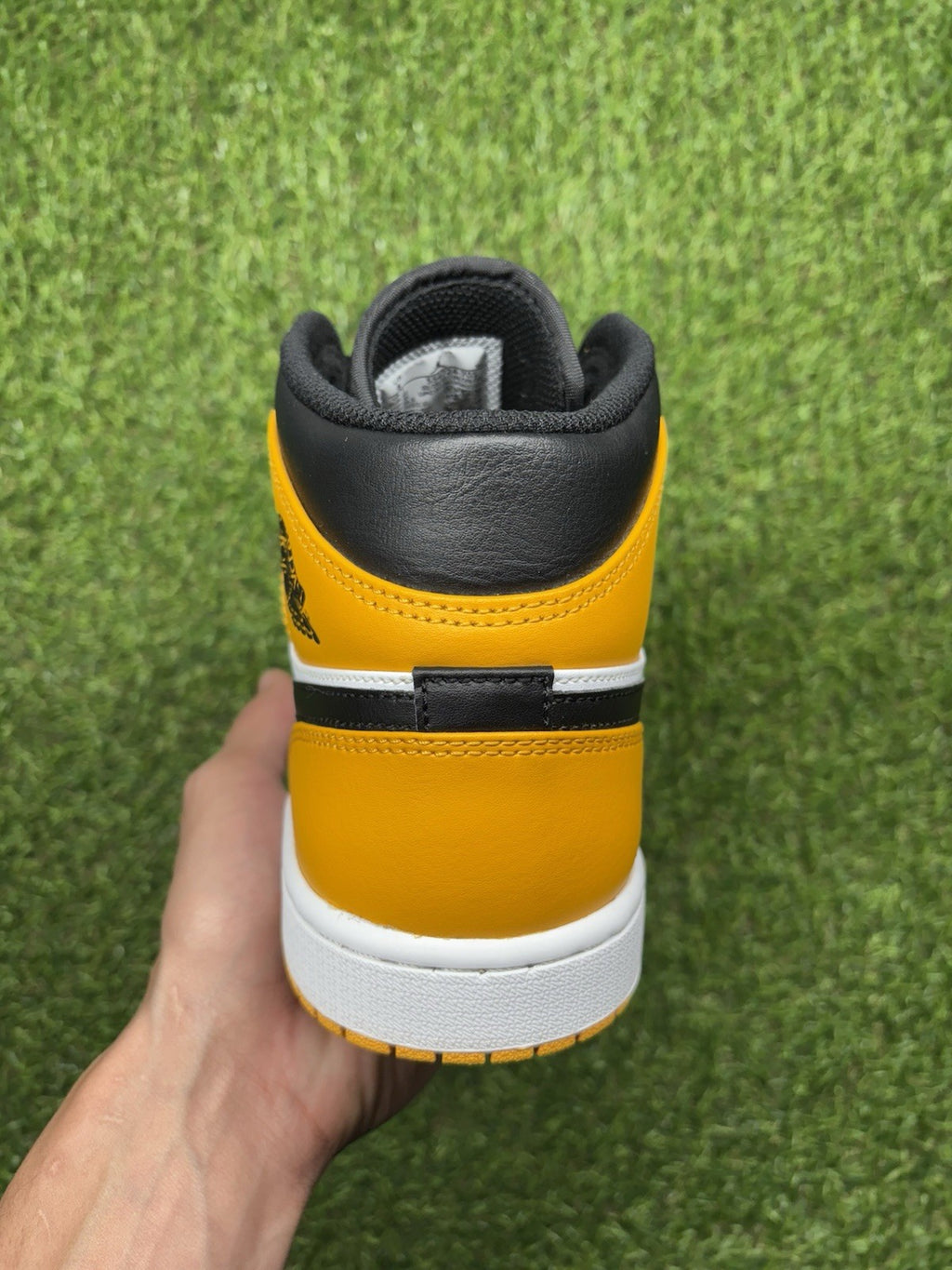 Size 8 - Jordan 1 Mid Taxi 2022 | SUPER CLEAN!