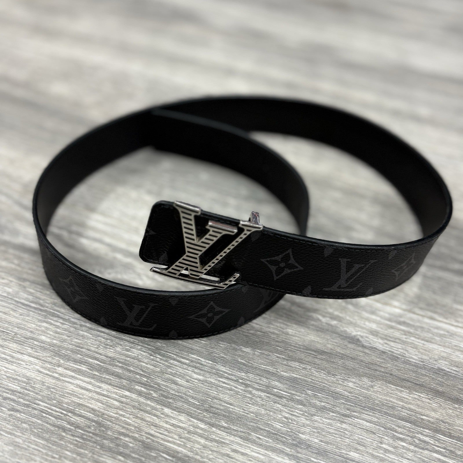 Louis Vuitton Eclipse Monogram LV Initials Reversible Belt ' Black ' | CLEAN!