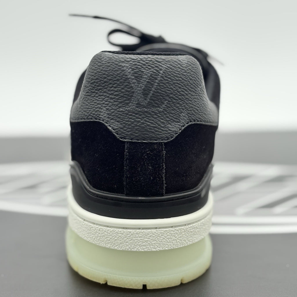 Size 8 LV (9-9.5 US) Louis Vuitton Trainer ' Black Monogram ' | GREAT CONDITION!