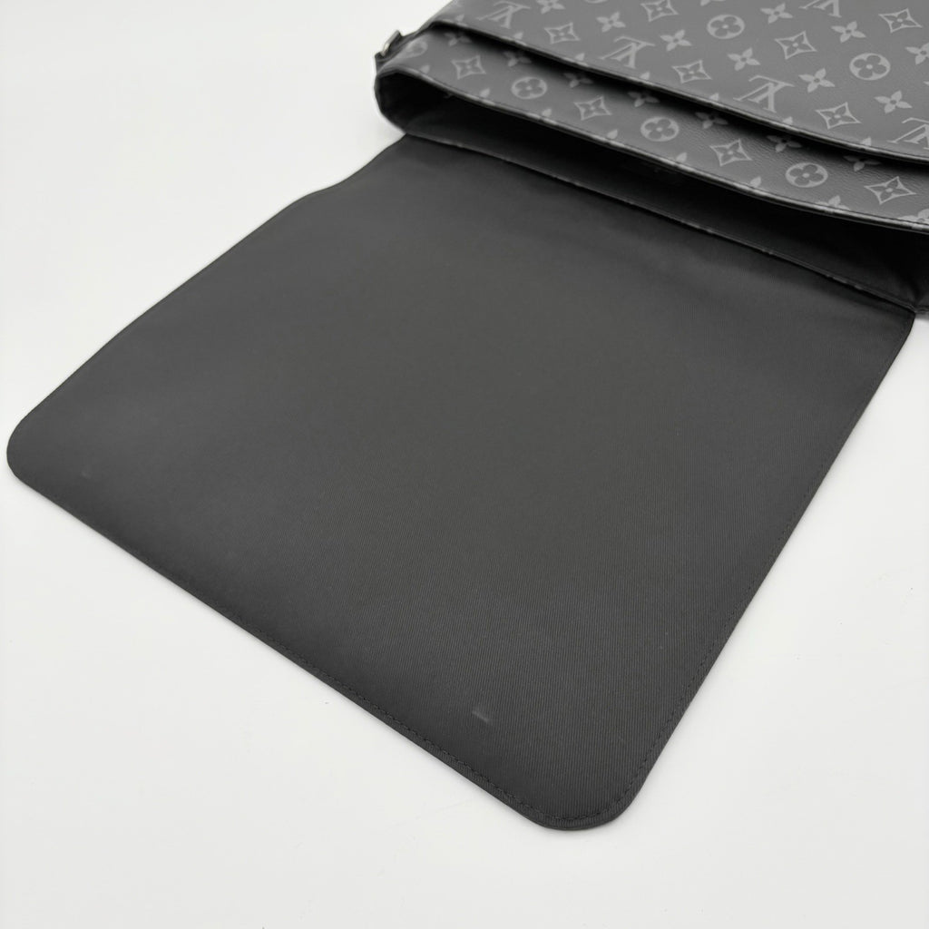 Louis Vuitton District Monogram Eclipse Messenger Bag ' Black ' | SUPER CLEAN!