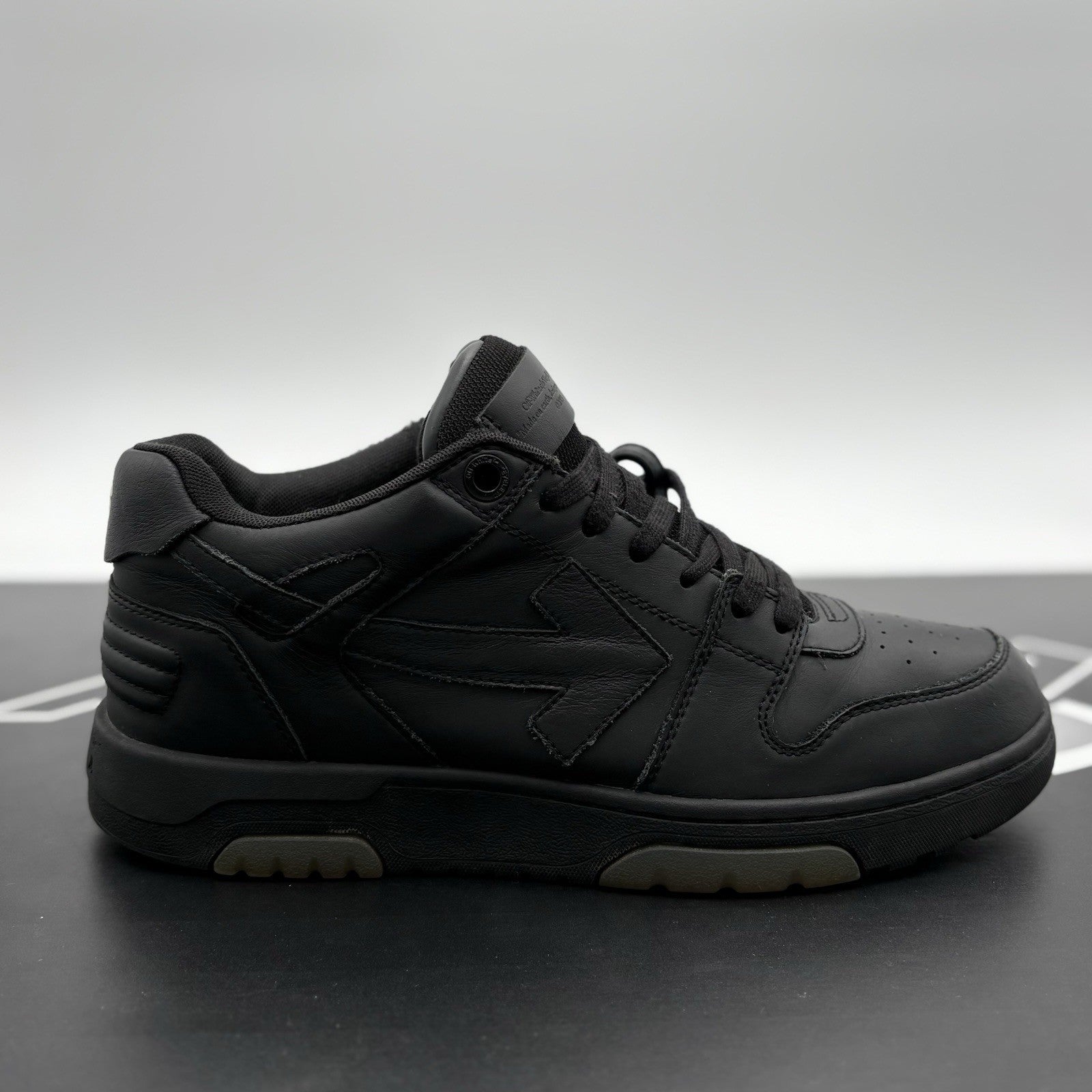 Size 43 (10 US) Off-White Out of Office ' Black ' | GREAT CONDITION!