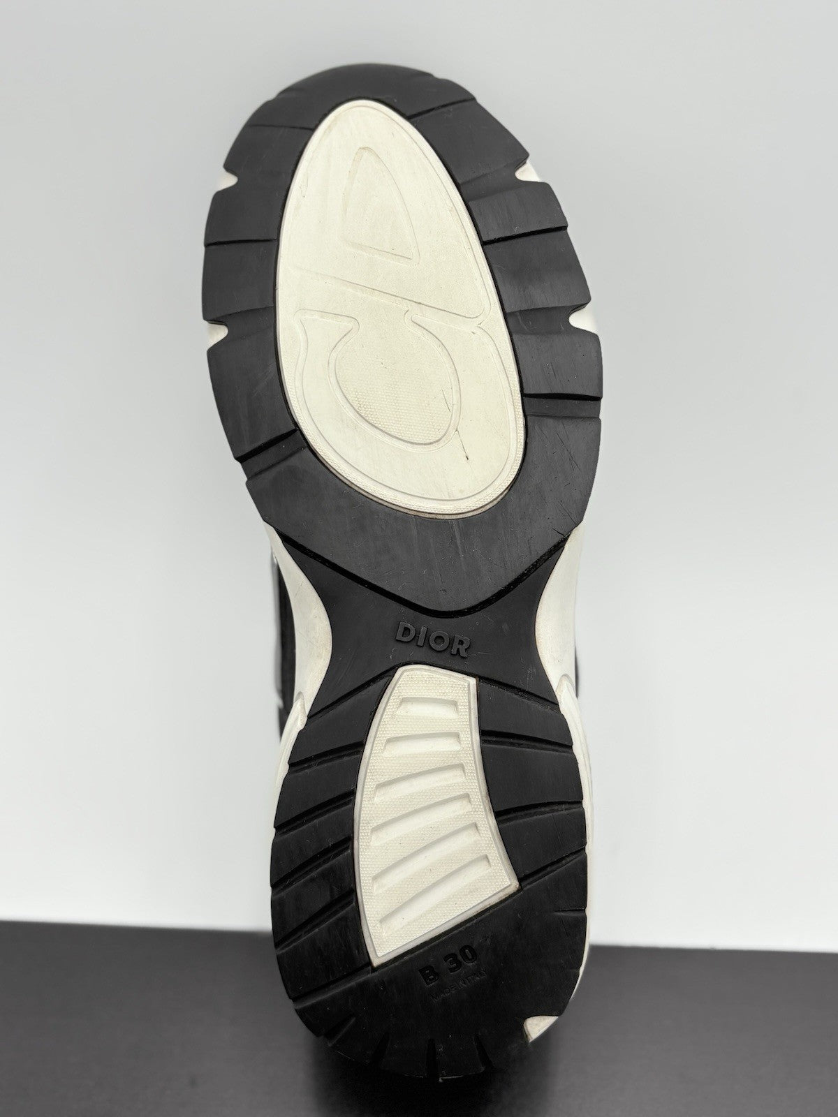 Size 44 (11 US) - Dior B30 ' Black White ' | GOOD CONDITION!