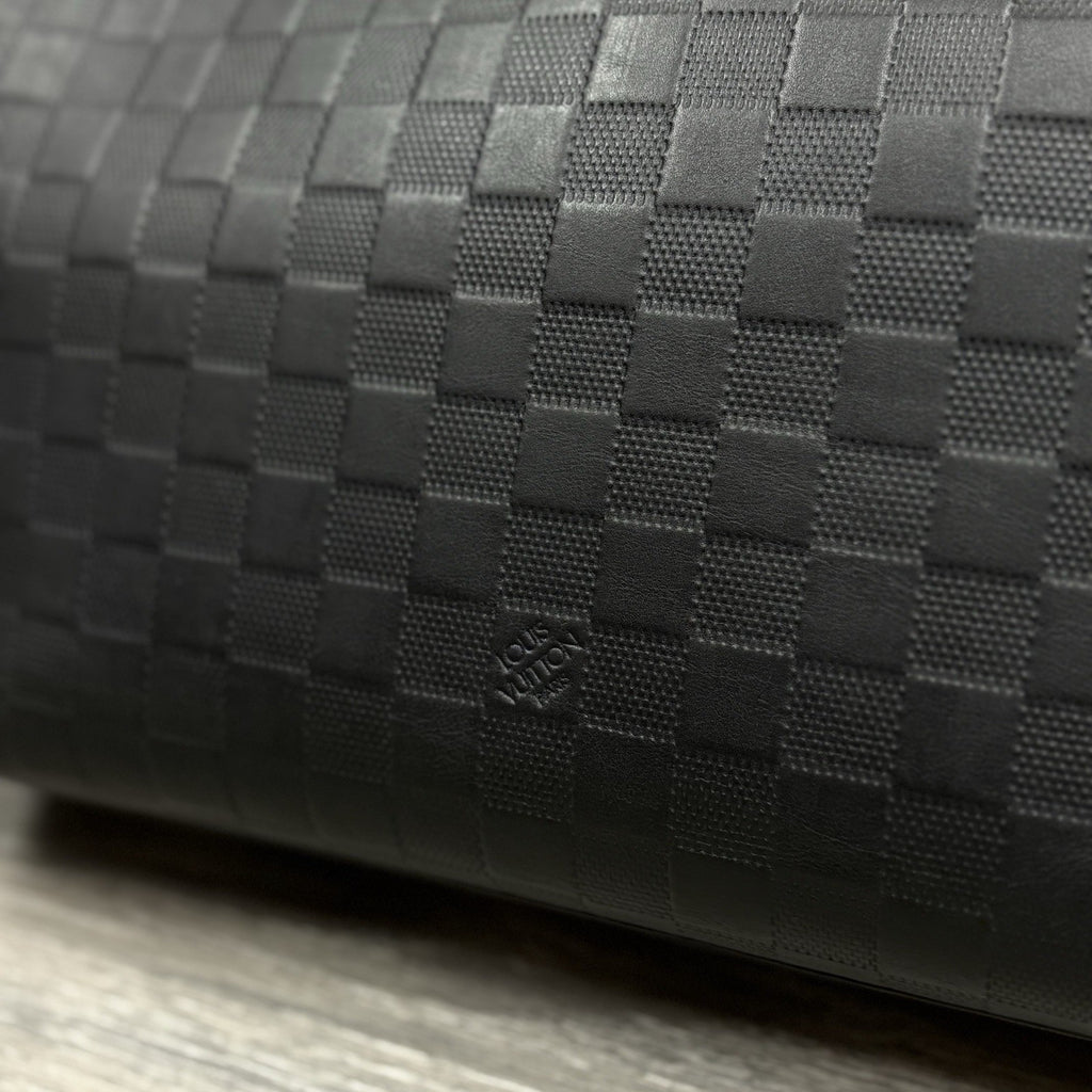 Louis Vuitton Damier Infini Discovery Messenger Bag MM Onyx ' Black ' | CLEAN!