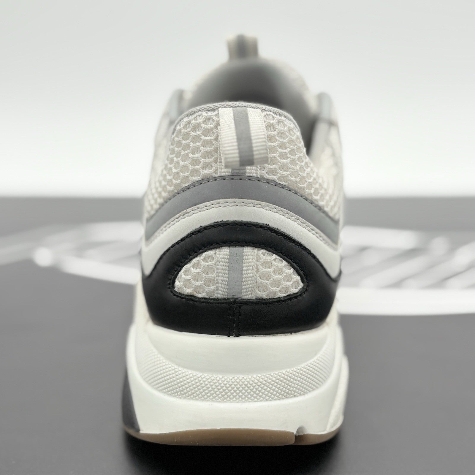 Size 42 (9 US) - Dior B22 Sneaker ' White Black ' | GOOD CONDITION!