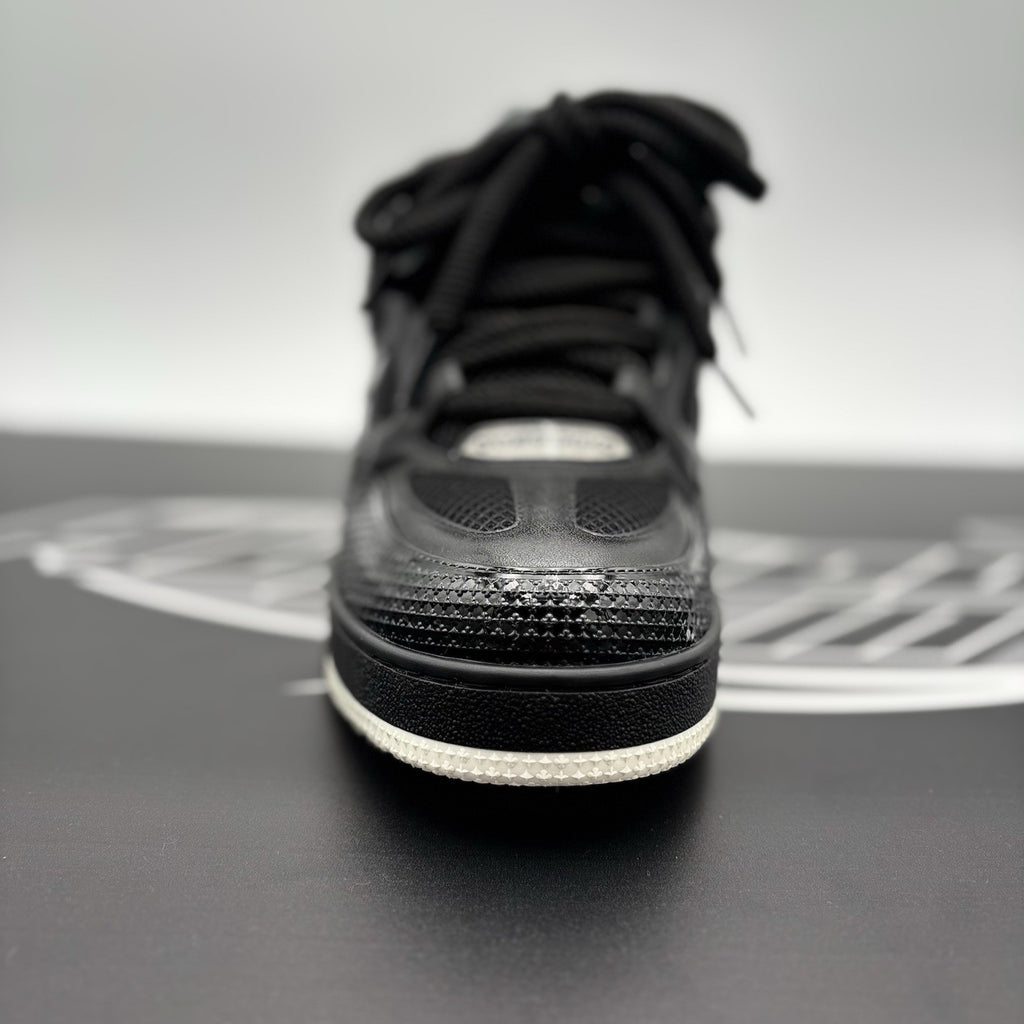Size 8 LV (9-9.5 US) Louis Vuitton Skate ' Black White ' | GREAT CONDITION