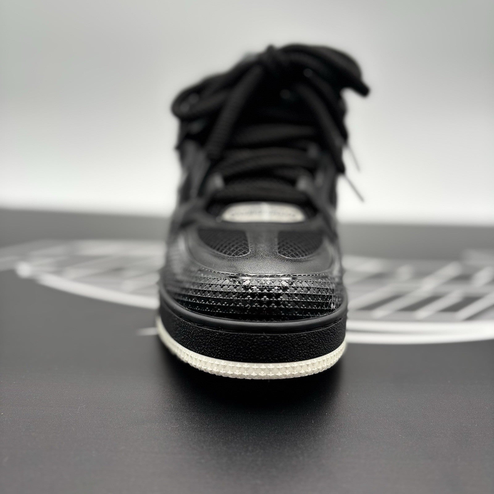 Size 8 LV (9-9.5 US) Louis Vuitton Skate ' Black White ' | GREAT CONDITION