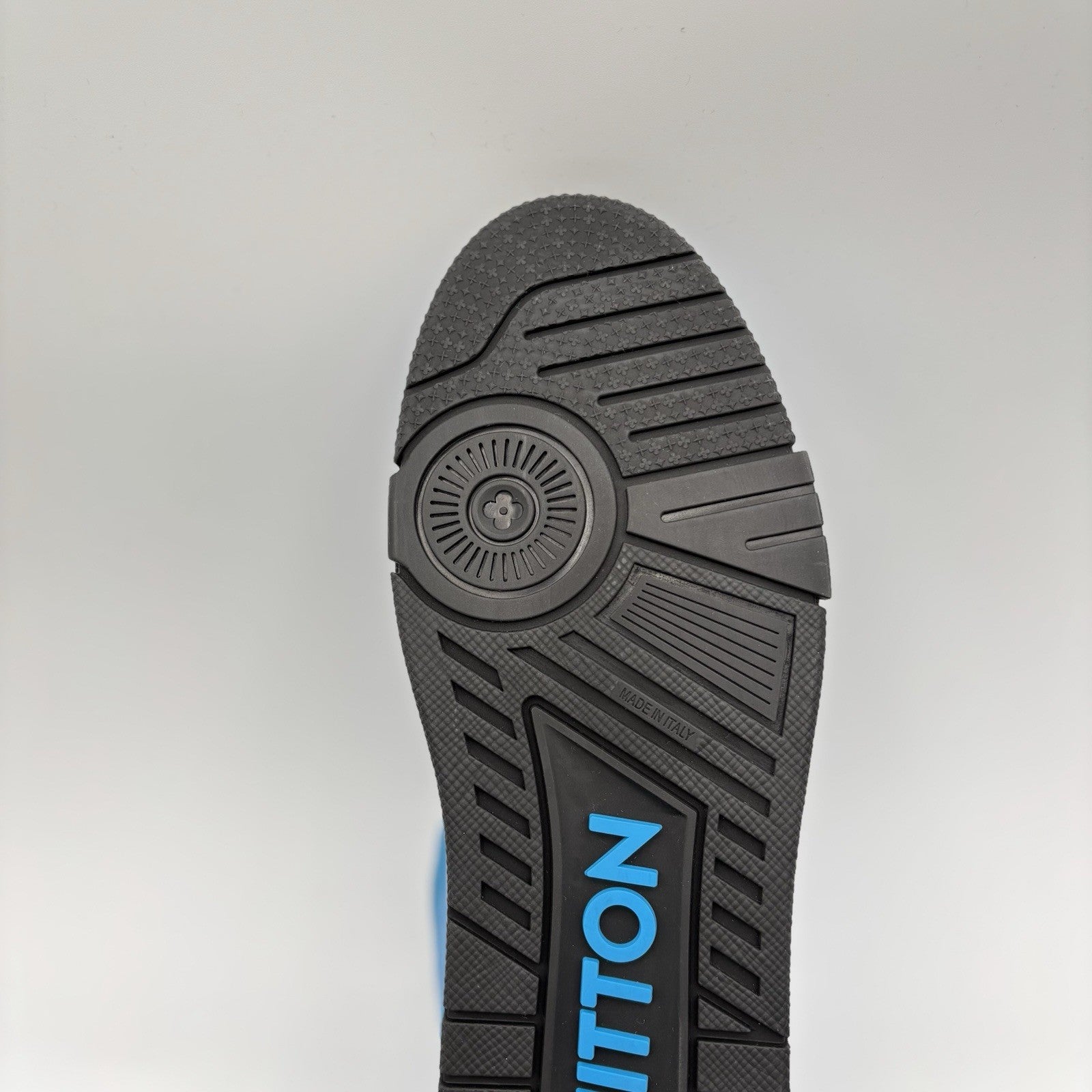 Size 6.5LV (7.5-8US) Louis Vuitton Virgil Abloh Trainer 'Blue Black' |1-3x Worn!