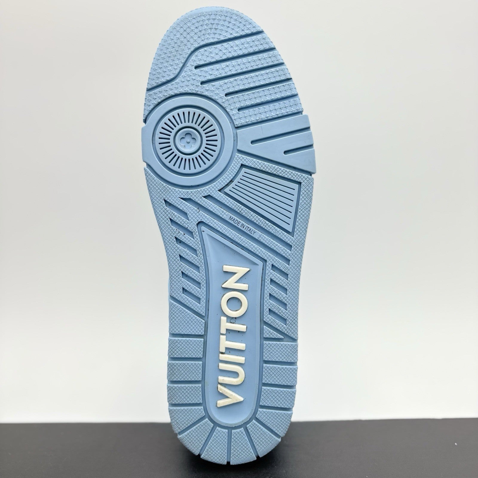 Size 7.5 LV (8.5-9 US) - Louis Vuitton Trainer ' Light Blue ' | SUPER CLEAN!