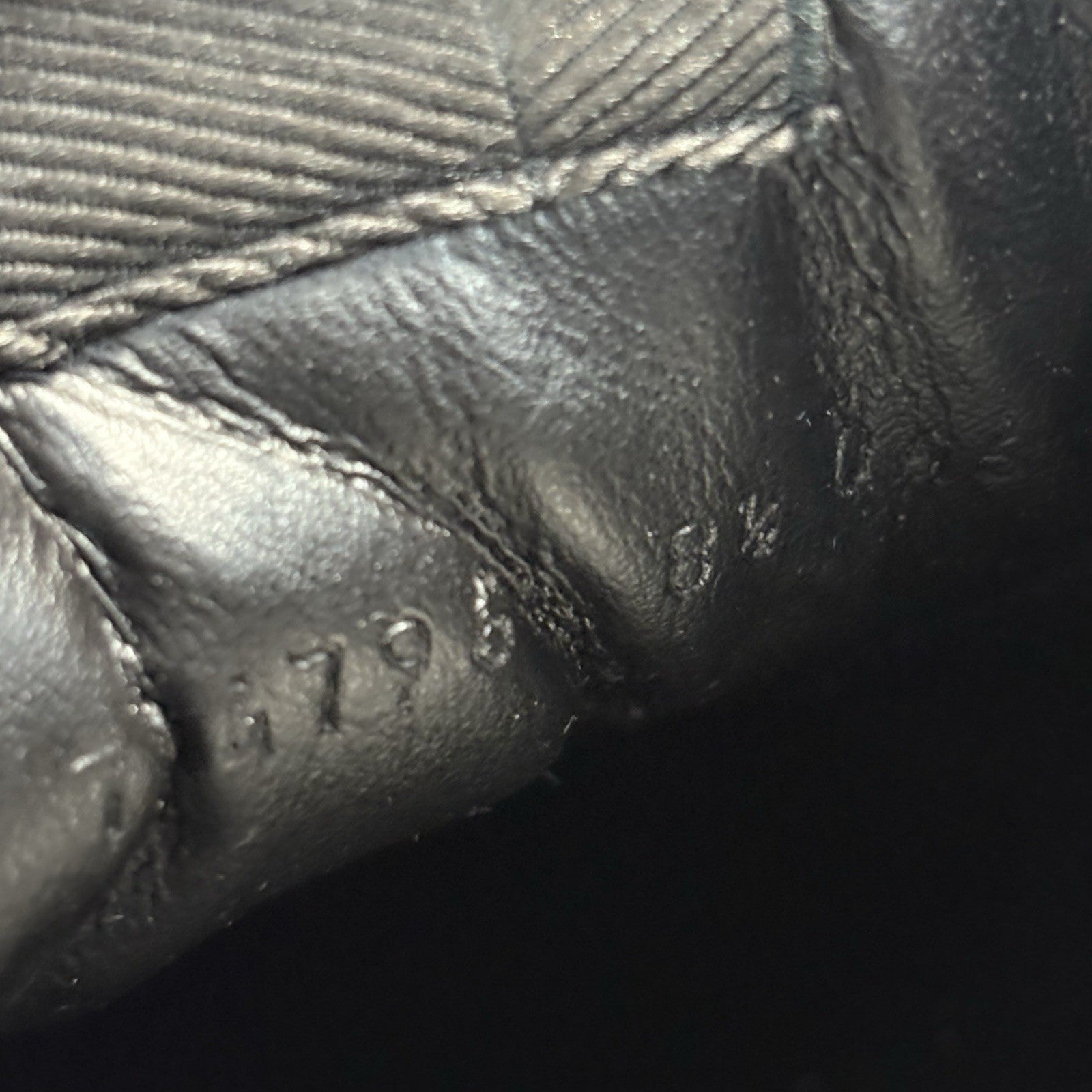 Size 8.5 G (9 US) - Gucci Rhyton ' Monogram Black ' | ONLY WORN 1-3x !