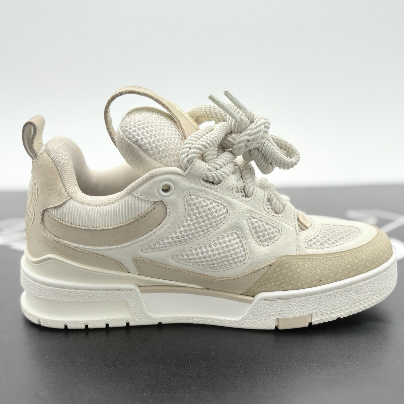 Size 3 LV (4-4.5 US) - Louis Vuitton Skate ' Beige White ' | GREAT COND!