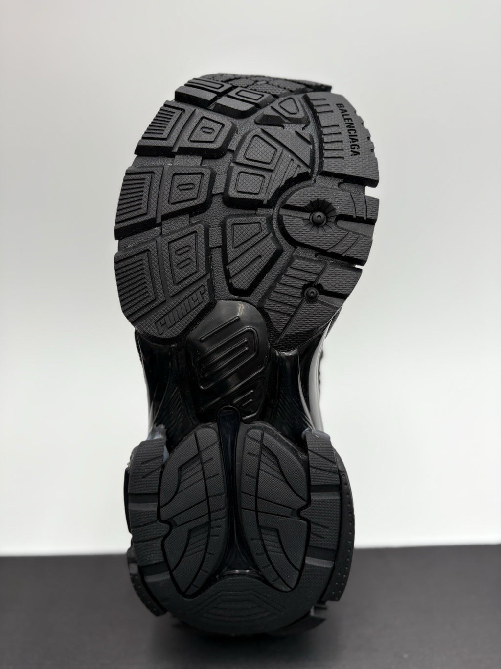 Size 35 - Balenciaga Runner Sneaker ' Triple Black ' | BRAND NEW!