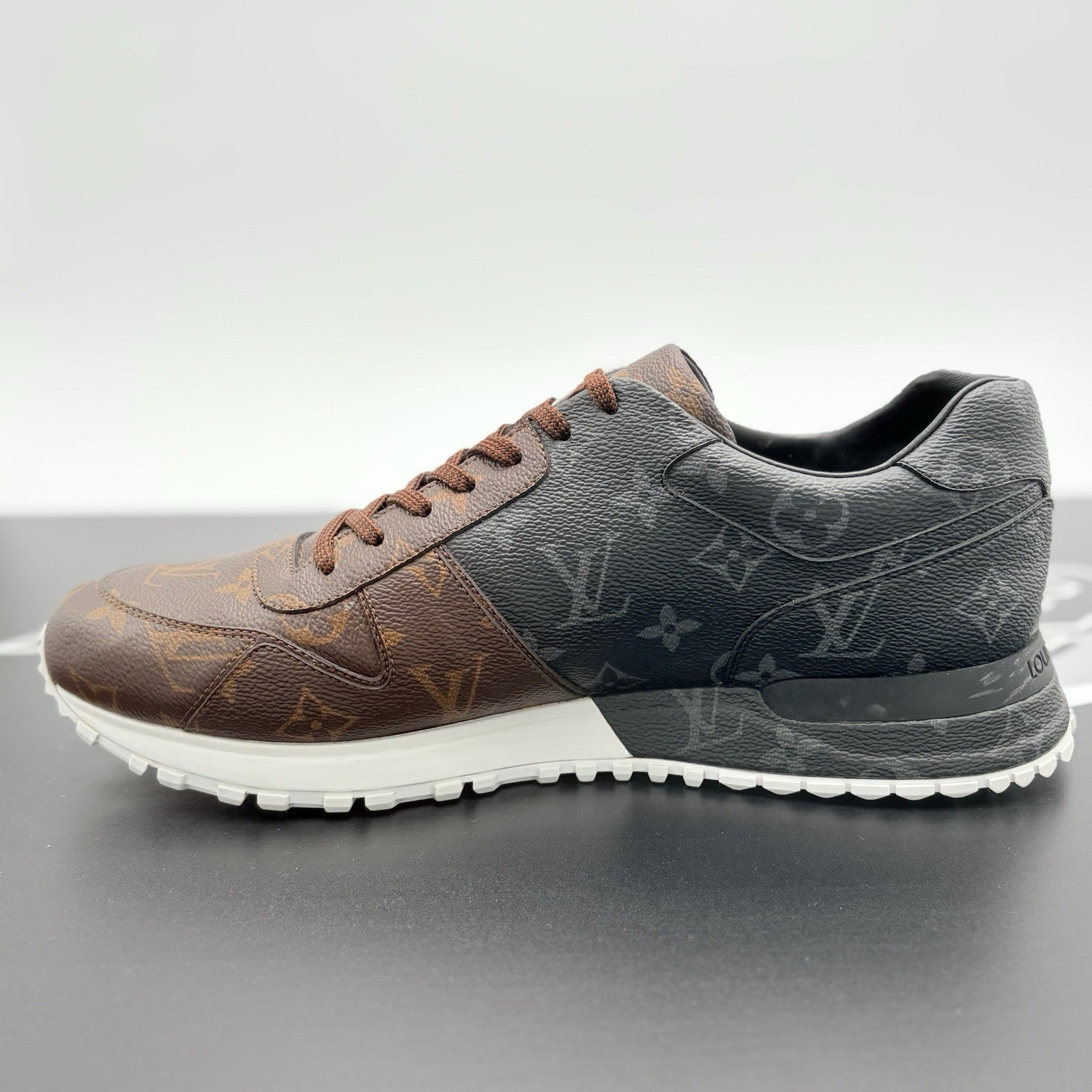 Size 8.5 LV (9.5-10 US) Louis Vuitton Run Away Sneaker ' Tri-Color ' | CLEAN!