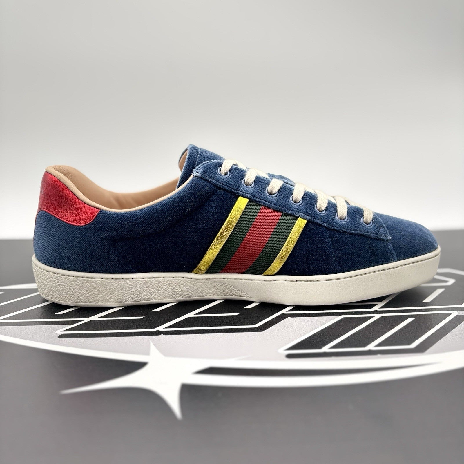 Size 9 G (9.5 US) - Gucci Ace ‘ Velvet Blue ‘ | GOOD CONDITION!