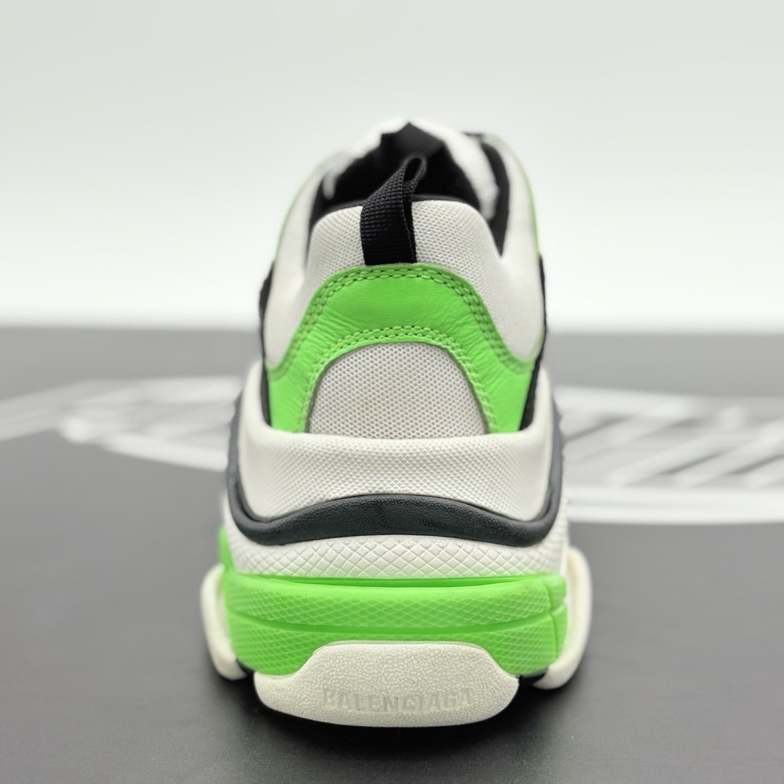 Size 40 - Balenciaga Triple S Sneaker ' Green Black ' | SUPER CLEAN!
