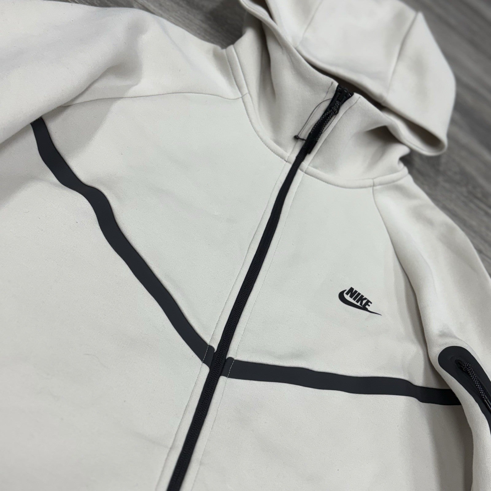 Size XL - Nike Tech Fleece Full-Zip Windrunner Zip Up ' Orewood ' | NEW!